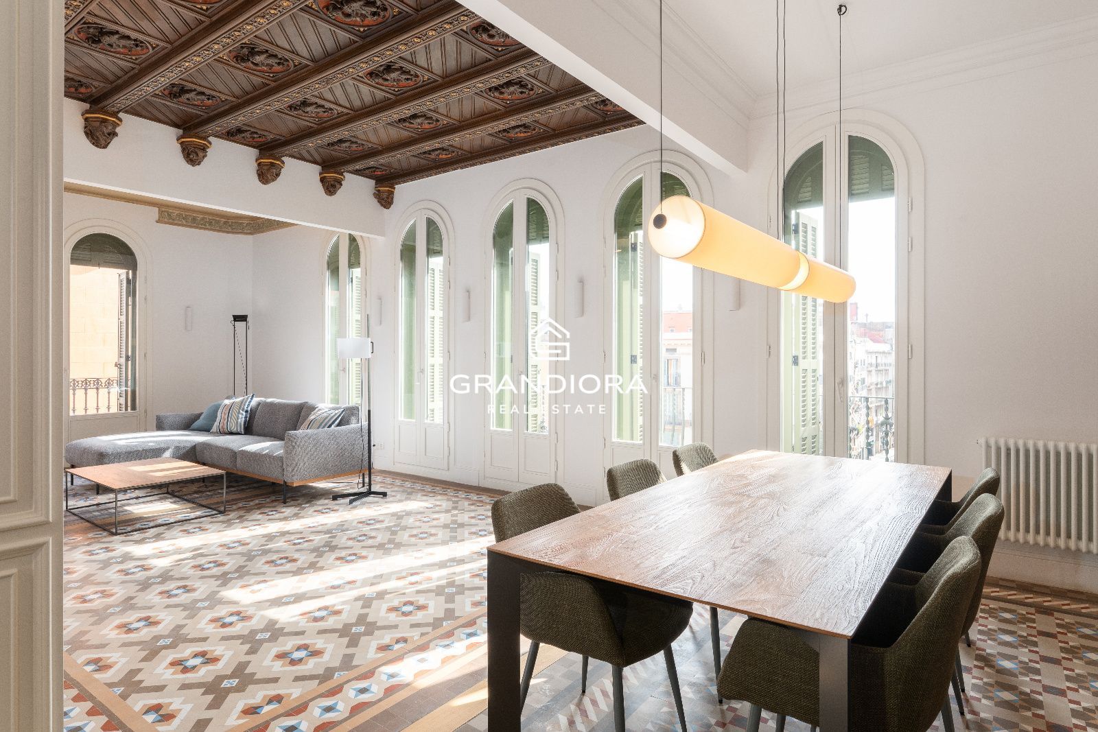 Piso en finca regia de 159 m² junto a La Rambla - Imagen 3