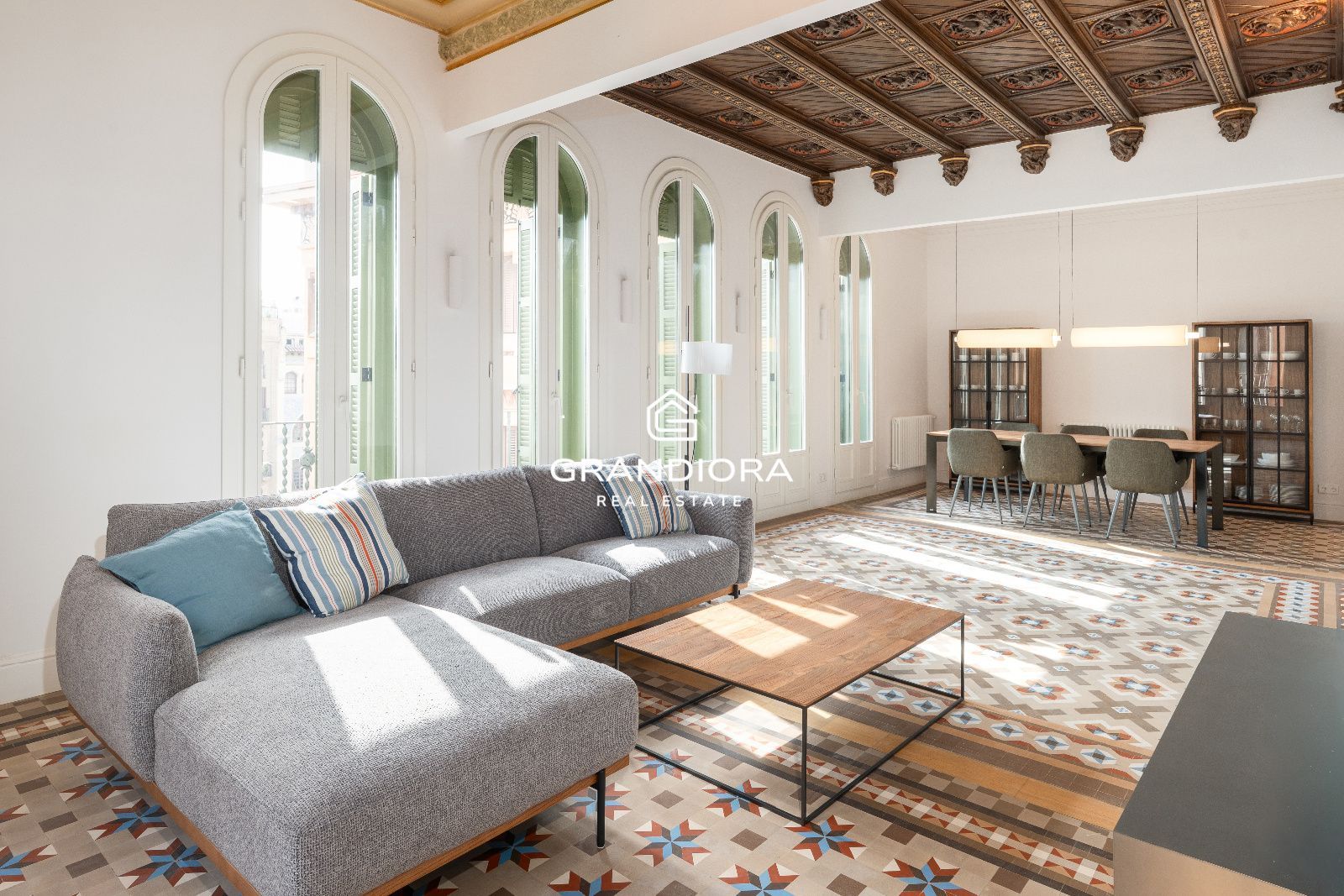Piso en finca regia de 159 m² junto a La Rambla - Imagen 5