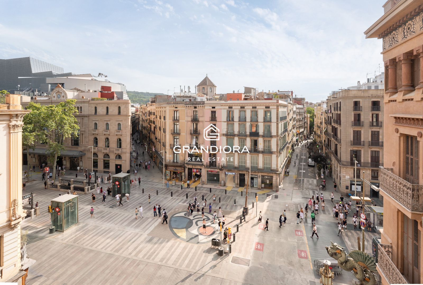 Piso en finca regia de 159 m² junto a La Rambla - Imagen 12