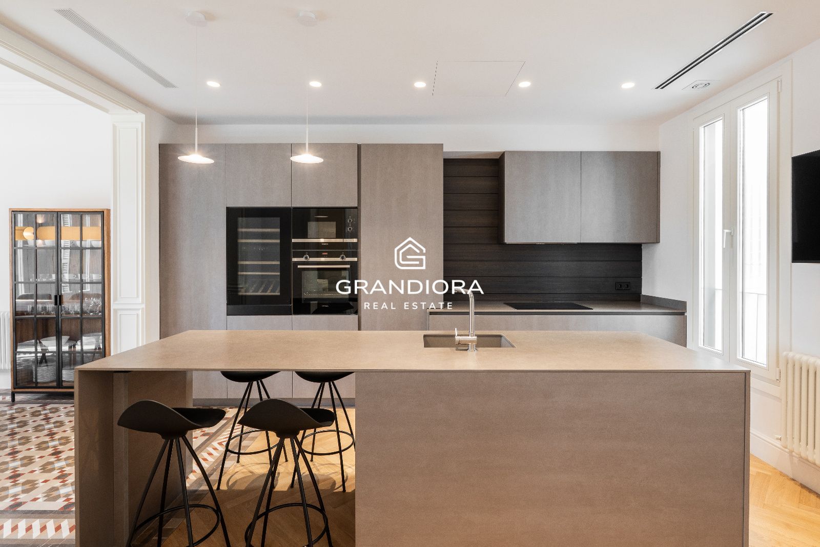 Piso en finca regia de 159 m² junto a La Rambla - Imagen 15