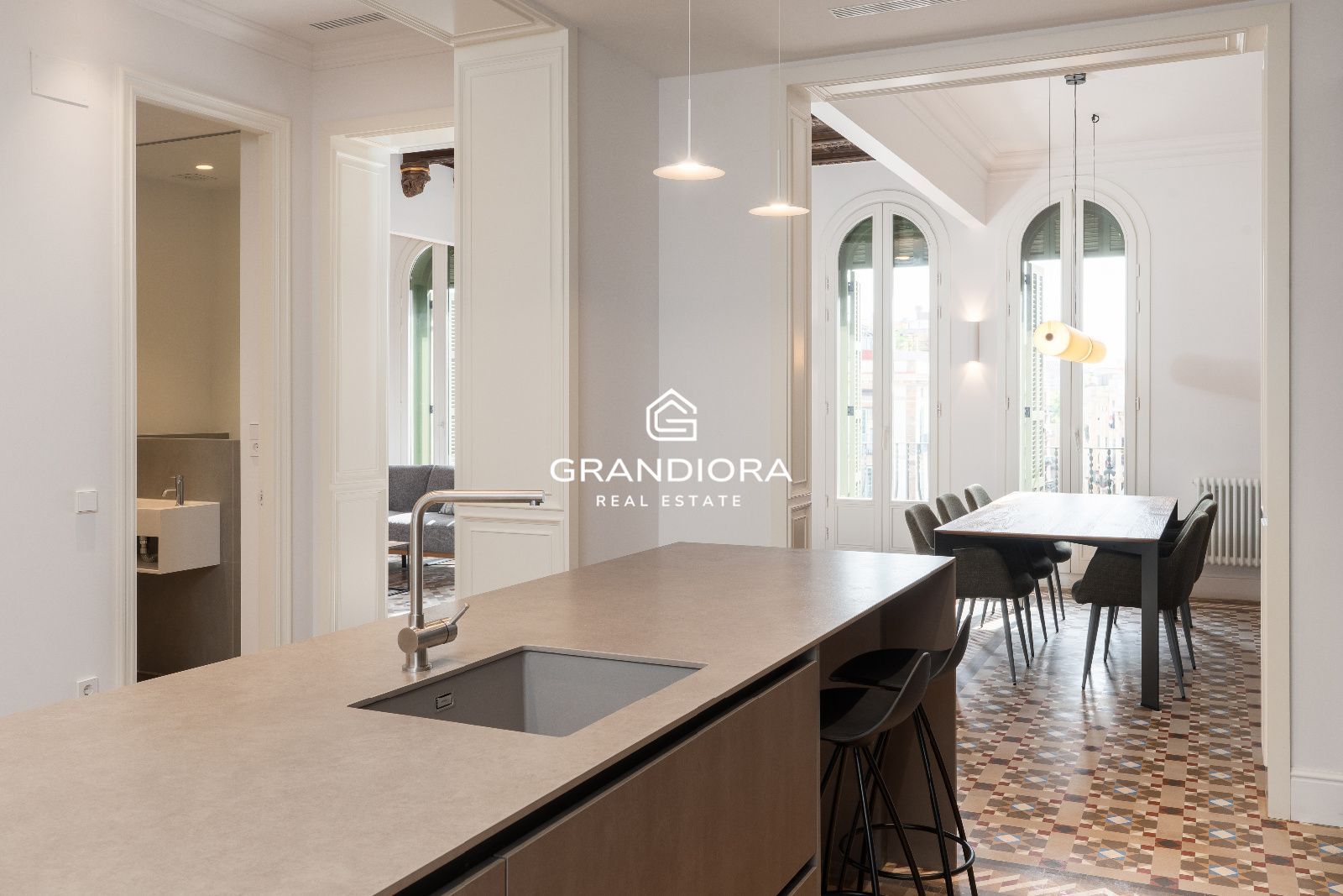 Piso en finca regia de 159 m² junto a La Rambla - Imagen 17
