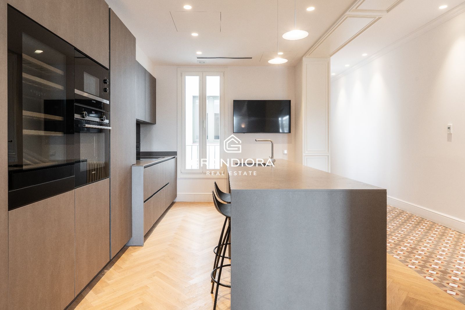 Piso en finca regia de 159 m² junto a La Rambla - Imagen 18