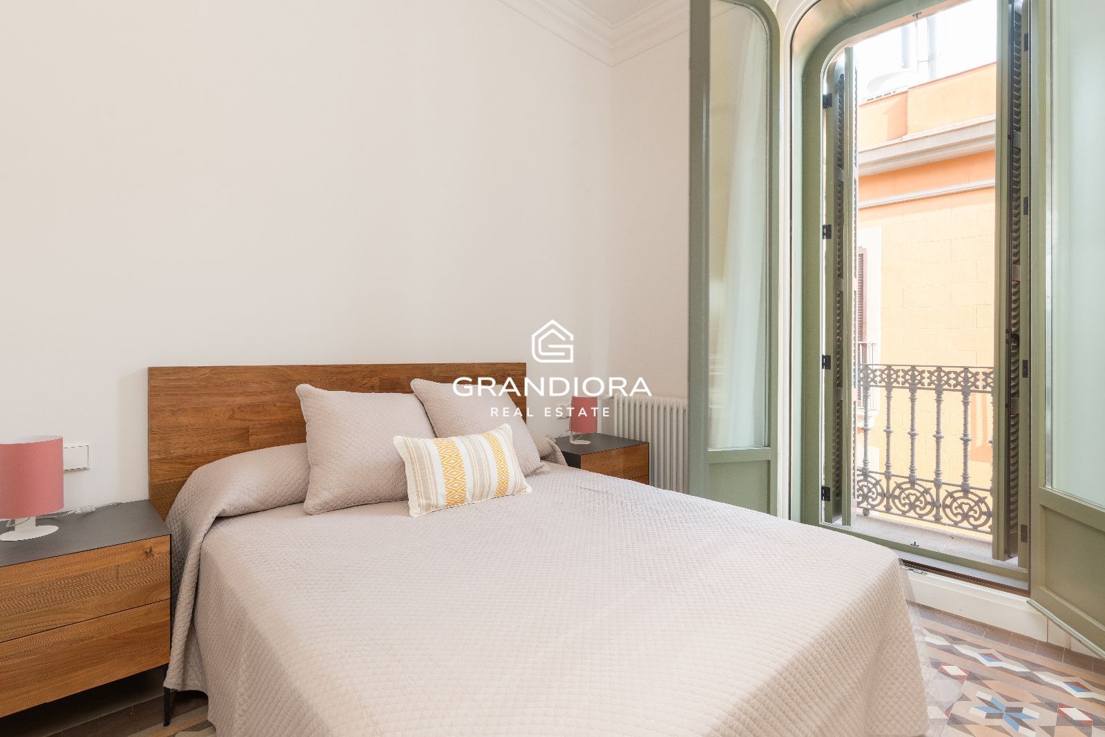 Piso en finca regia de 159 m² junto a La Rambla - Imagen 29