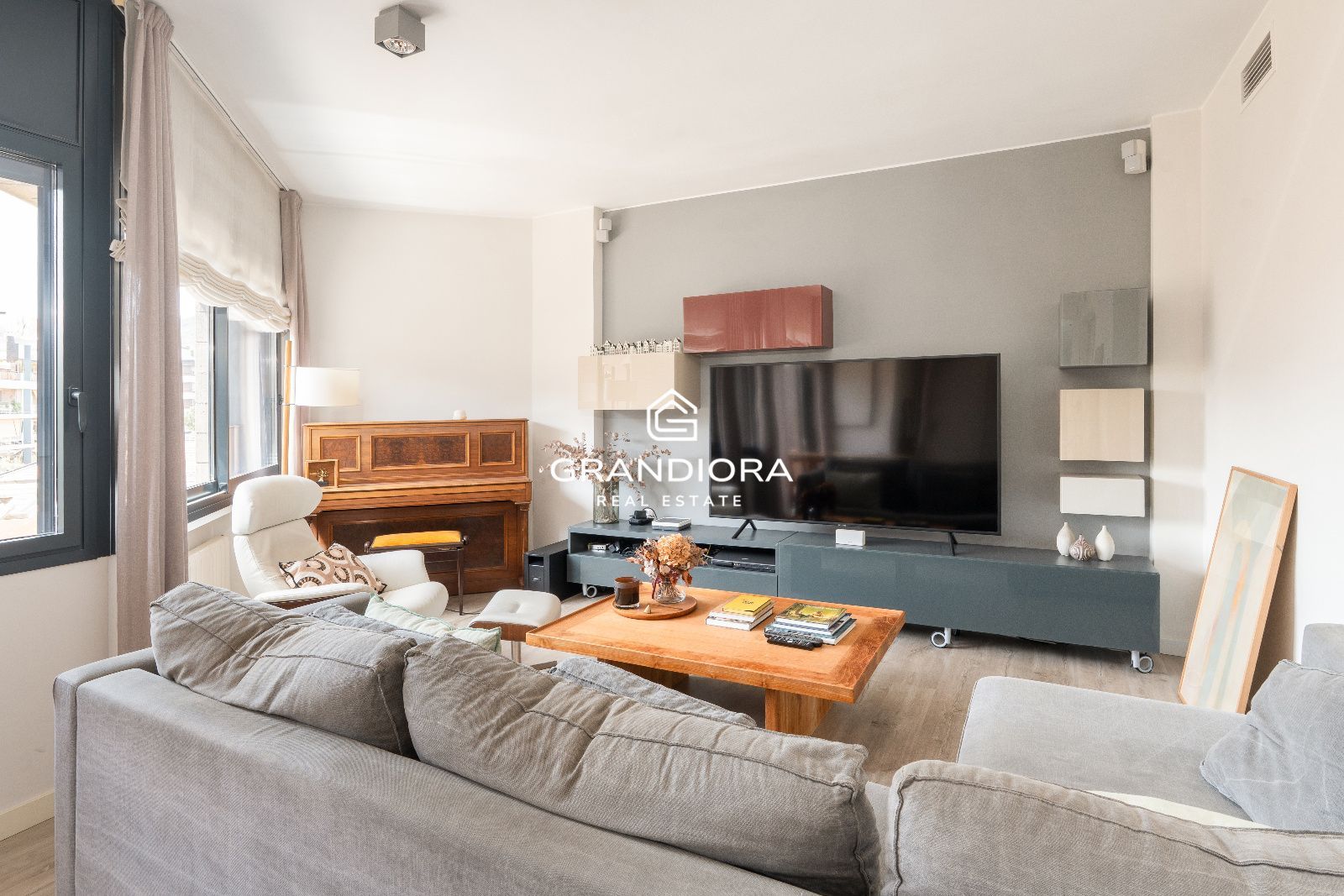 Exclusivo ático con tres terrazas y vistas panorámicas en la zona alta - Imagen 5