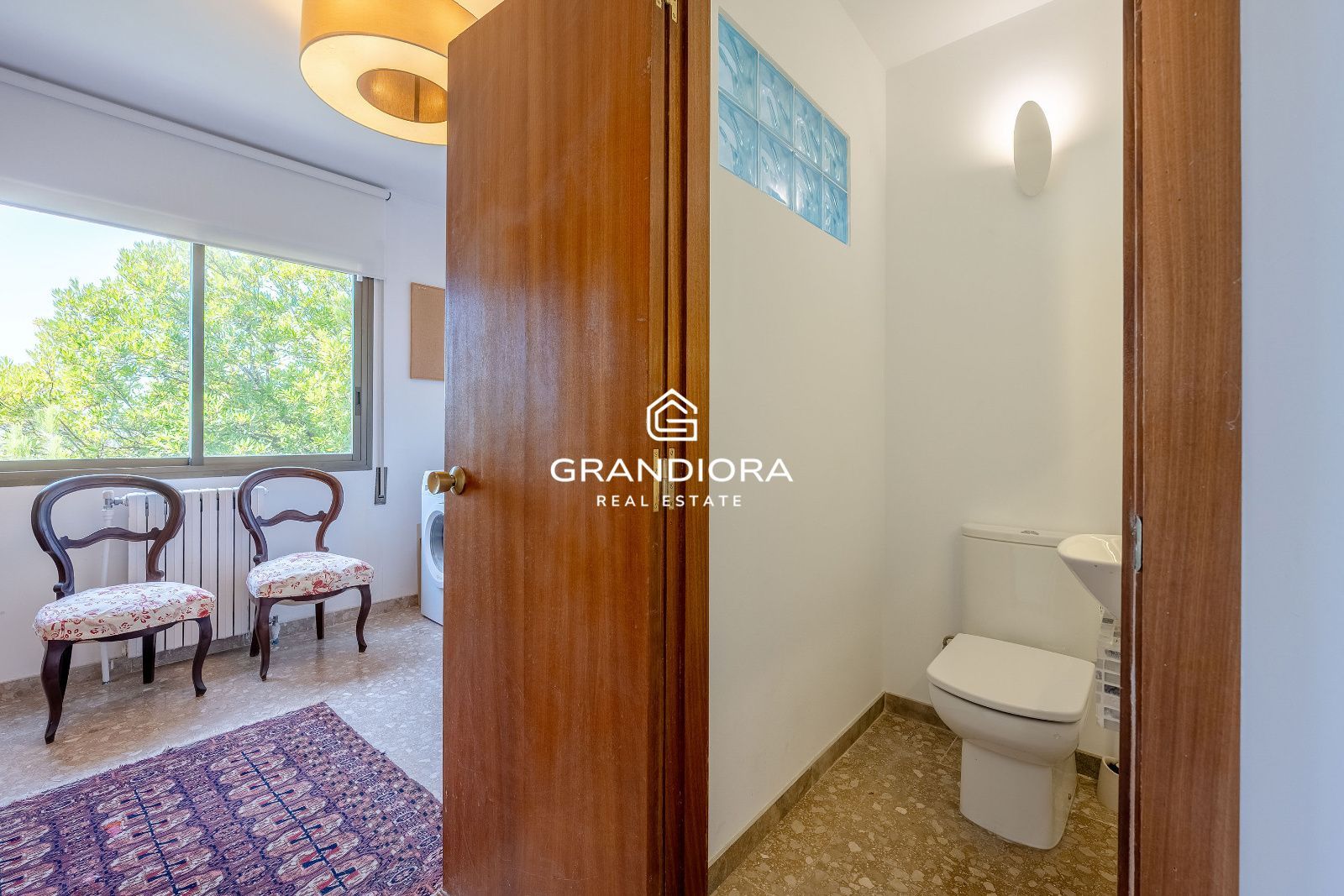 Exclusiva villa con piscina y vistas panorámicas al mar - Imagen 18