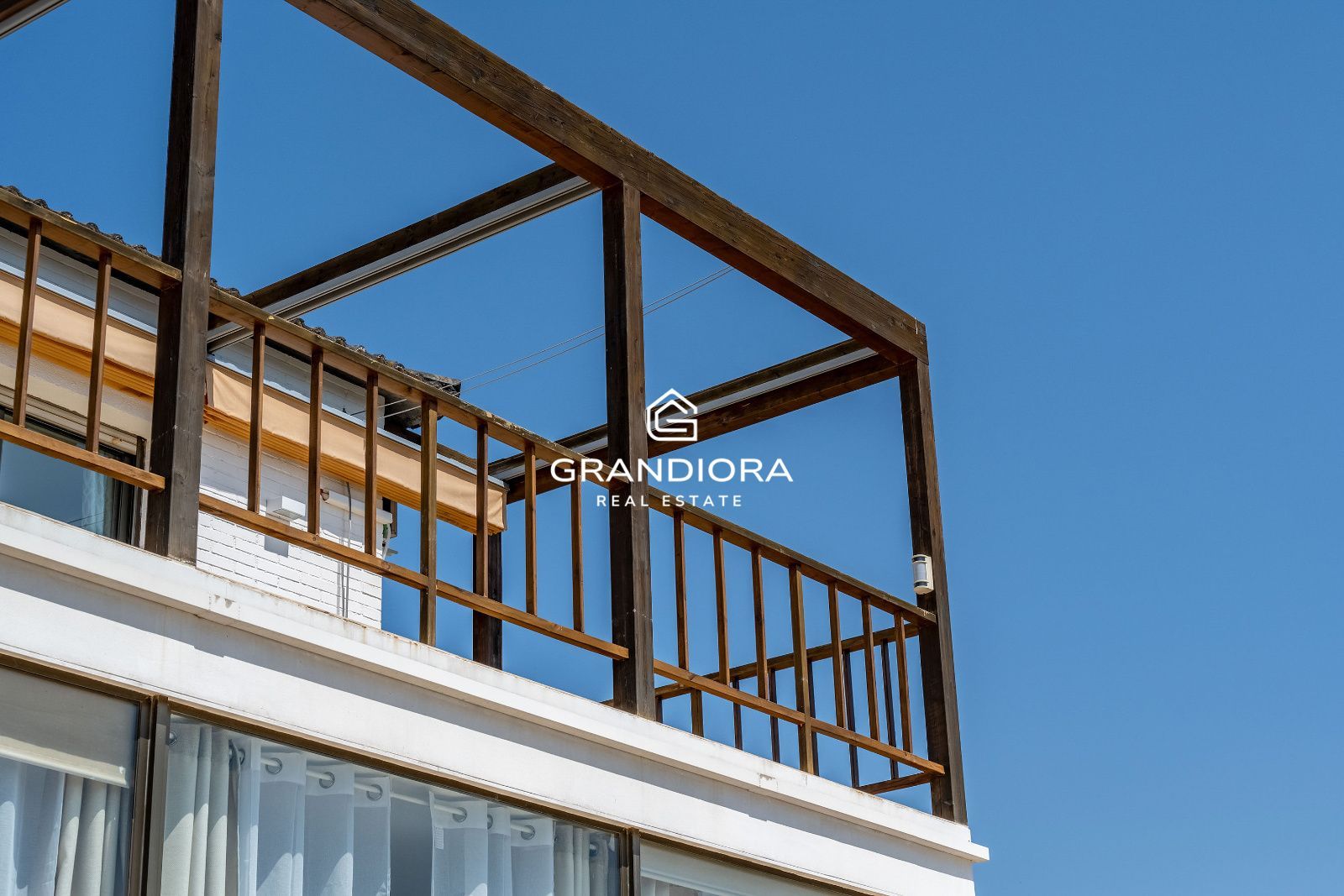 Exclusiva villa con piscina y vistas panorámicas al mar - Imagen 48