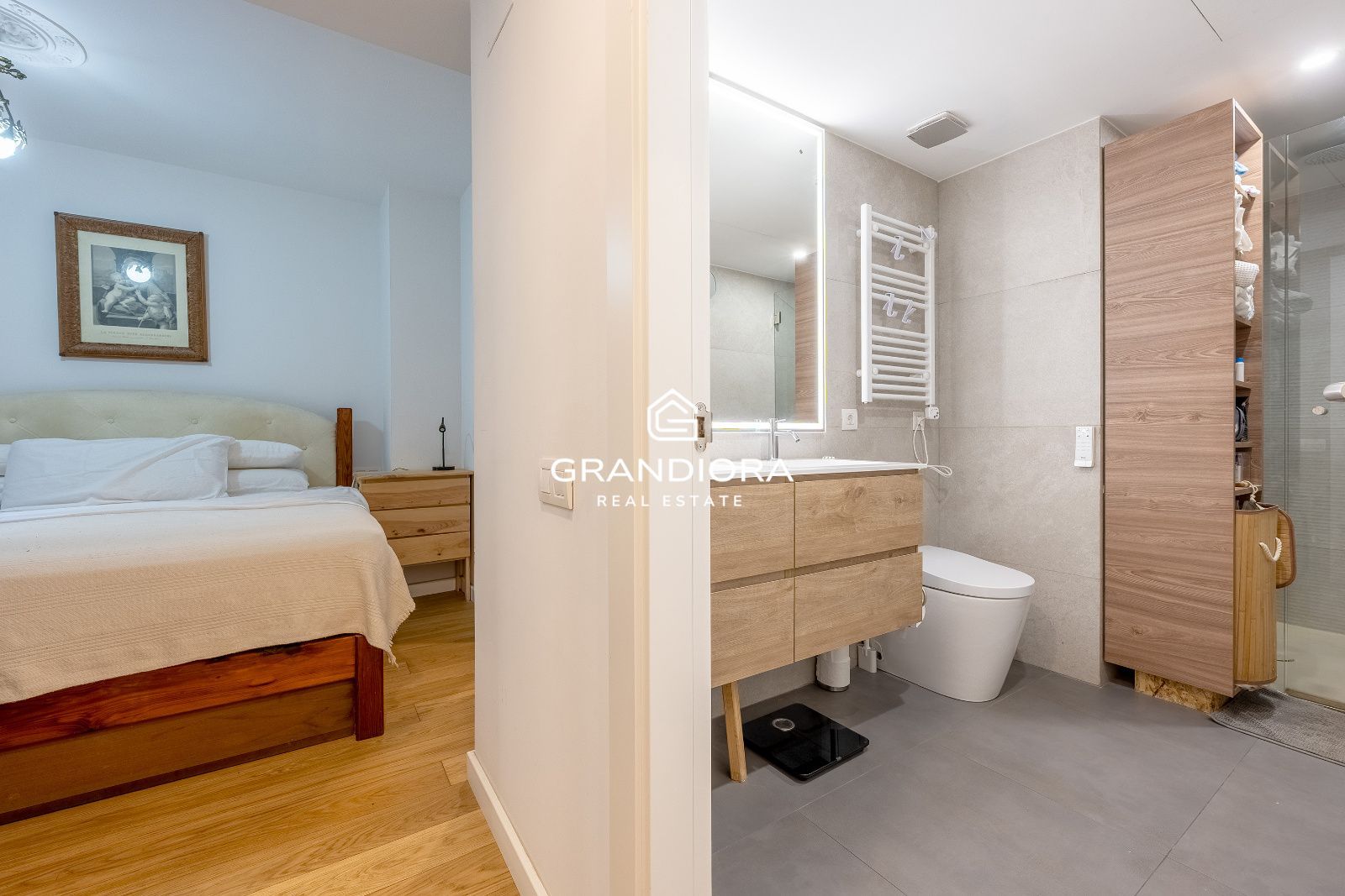 Apartamento histórico de 4 habitaciones con restos de la muralla romana en el Gòtic - Imagen 19