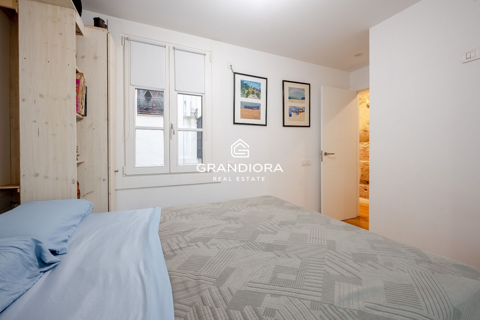 Apartamento histórico de 4 habitaciones con restos de la muralla romana en el Gòtic - Imagen 32