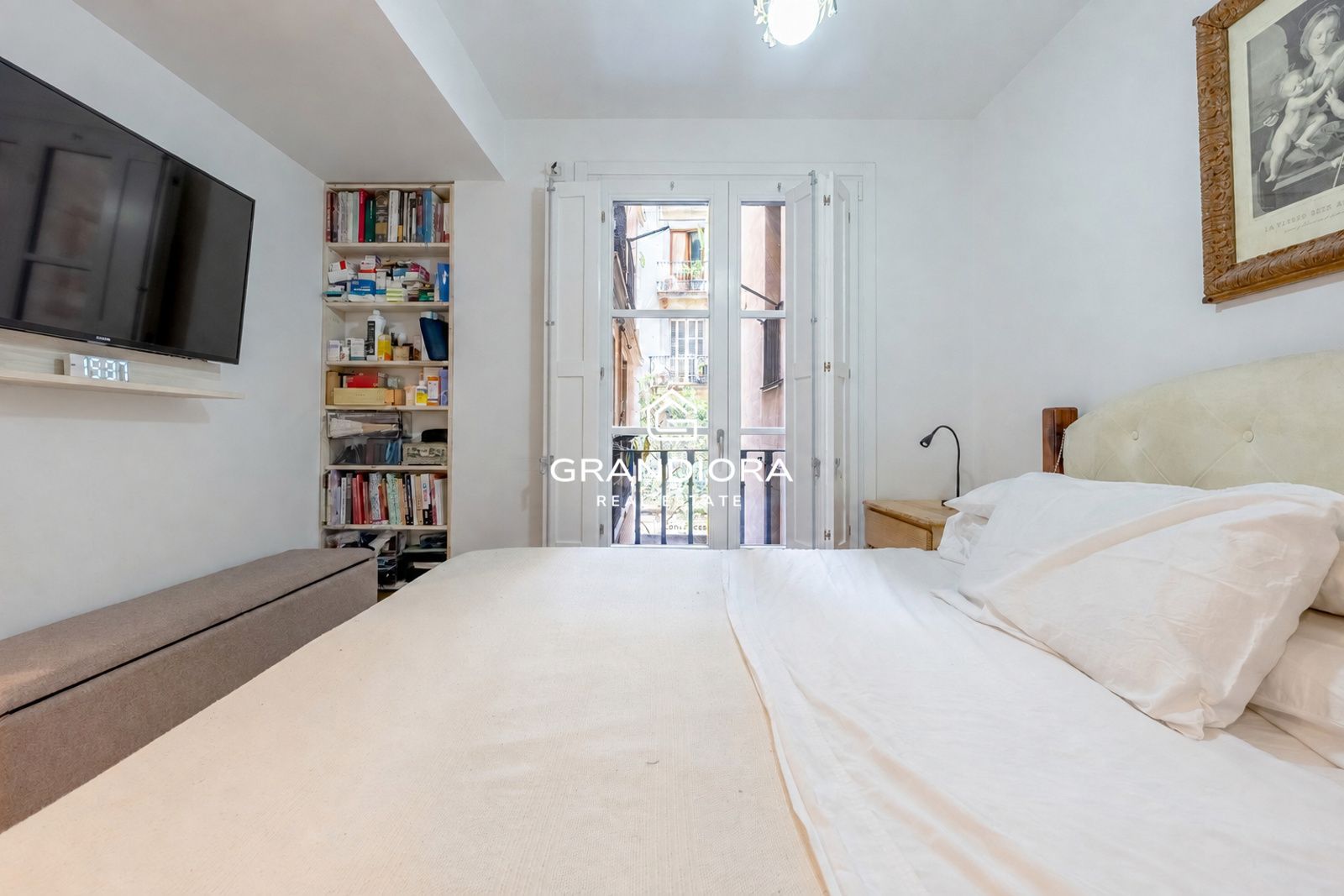 Apartamento histórico de 4 habitaciones con restos de la muralla romana en el Gòtic - Imagen 25