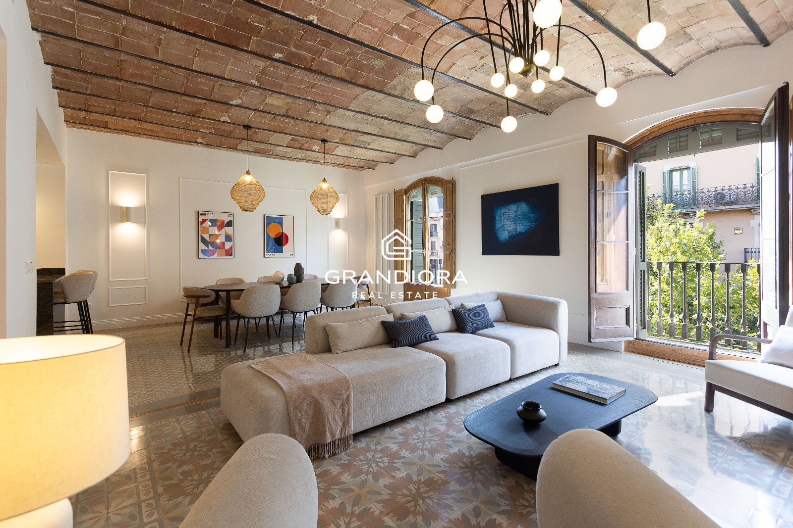 Espectacular piso reformado en el Eixample Dreta - Imagen 1