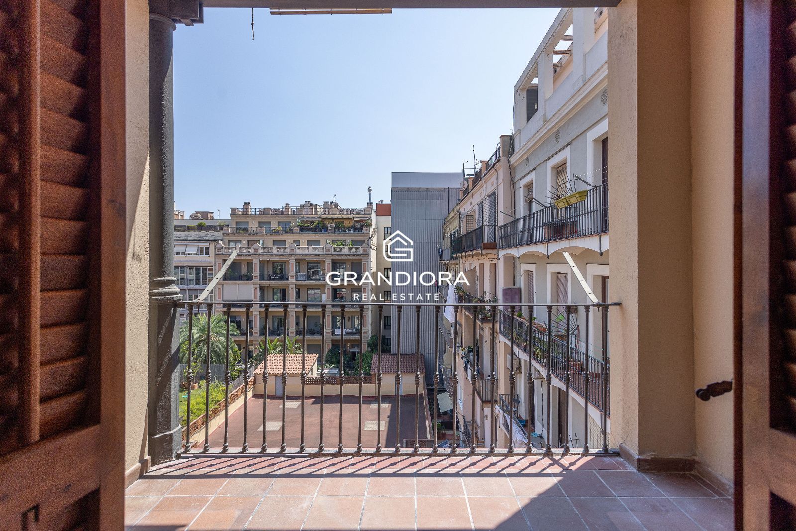 Espectacular piso reformado en el Eixample Dreta - Imagen 2