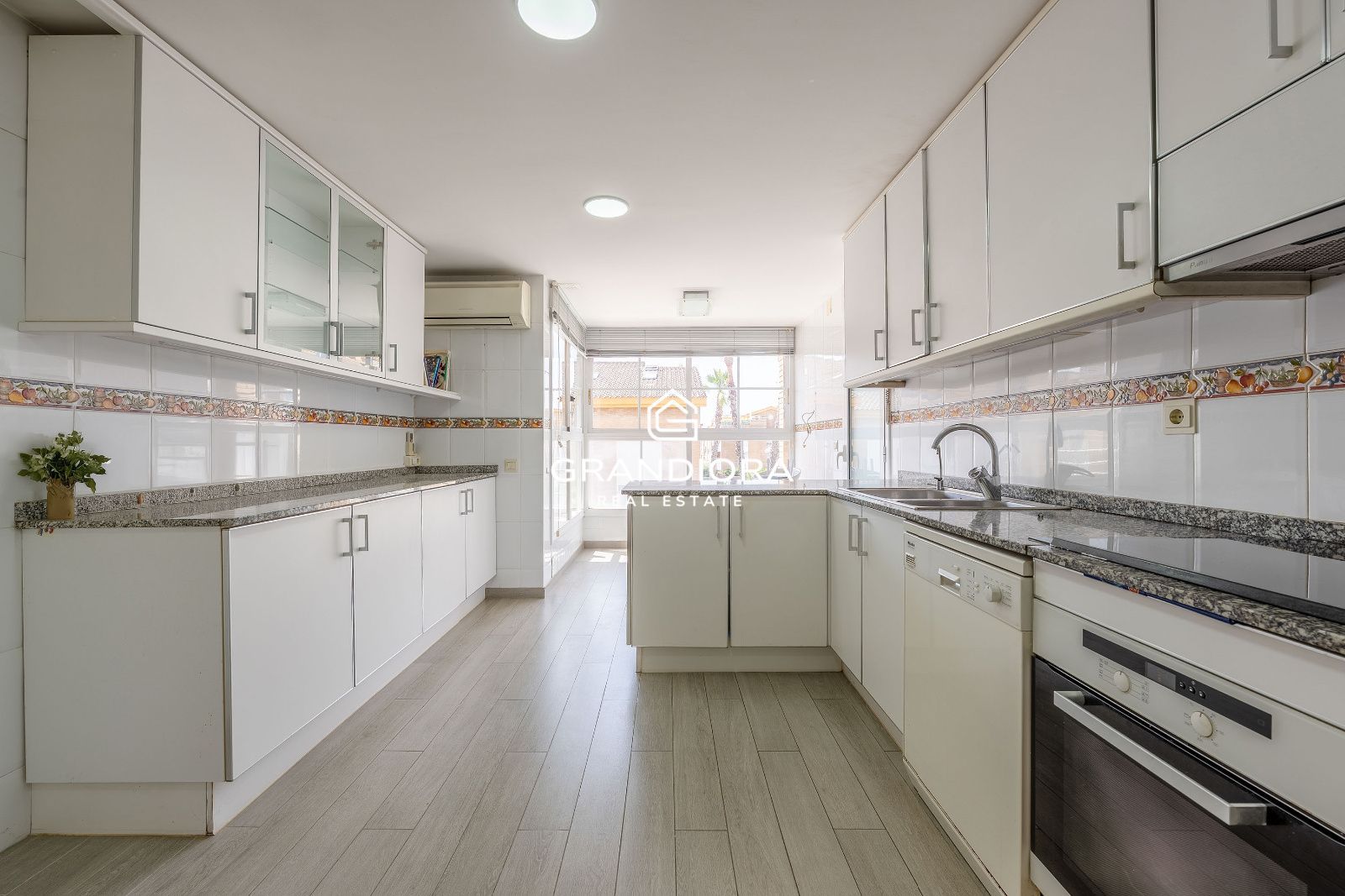 Ático dúplex de 256 m² con vistas al puerto en Port Balís, Sant Andreu de Llavaneres - Imagen 17