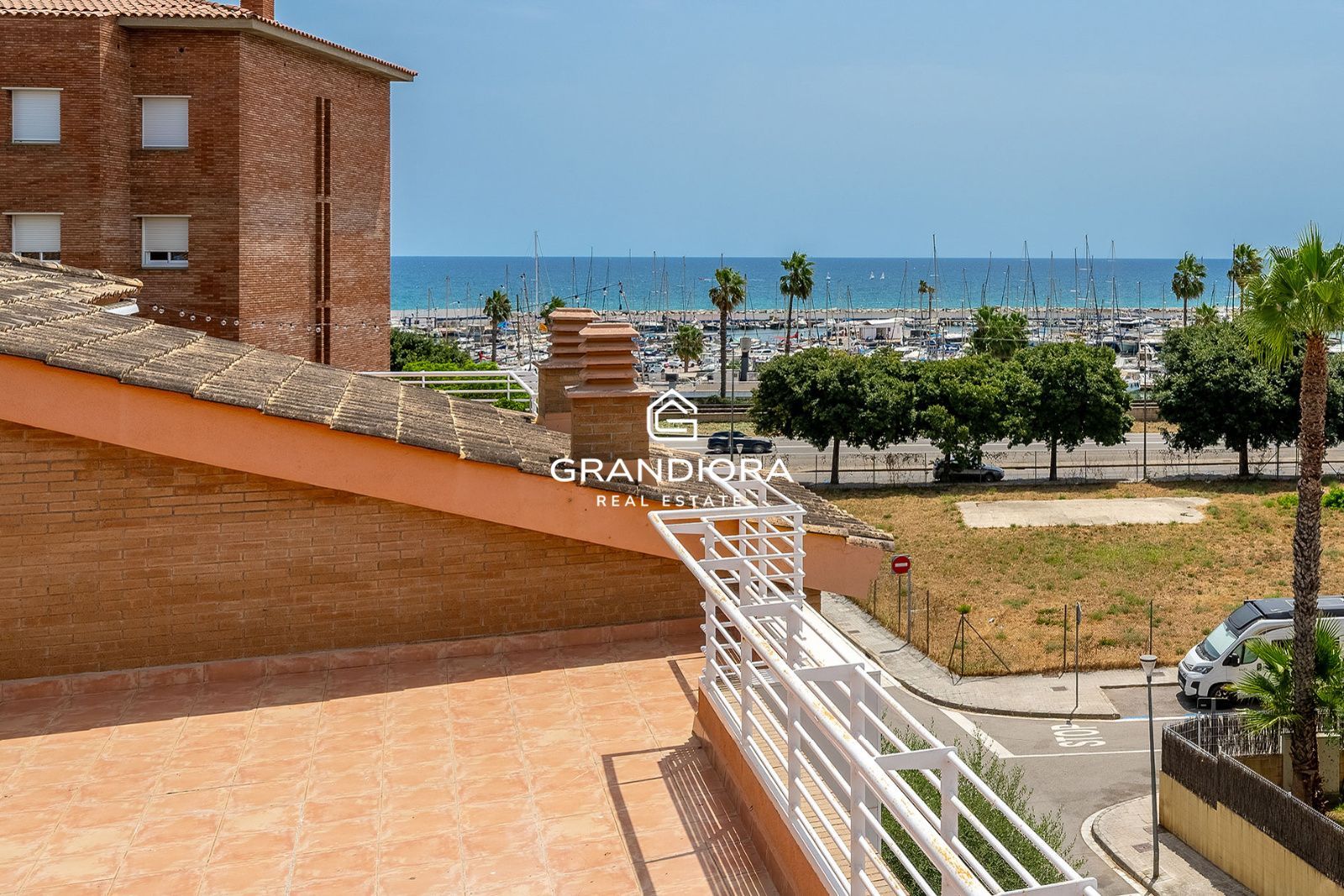 Ático dúplex de 256 m² con vistas al puerto en Port Balís, Sant Andreu de Llavaneres - Imagen 4