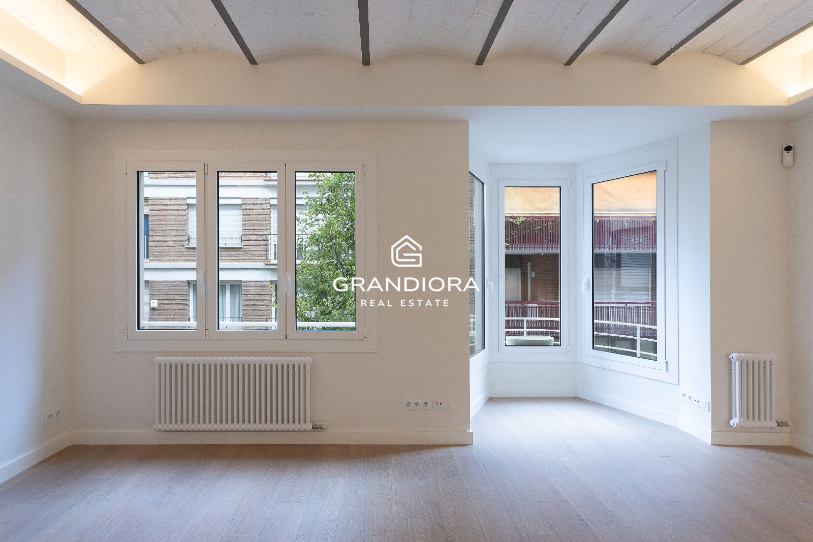 Vivienda reformada de 3 dormitorios con cocina independiente y ascensor - Imagen 3