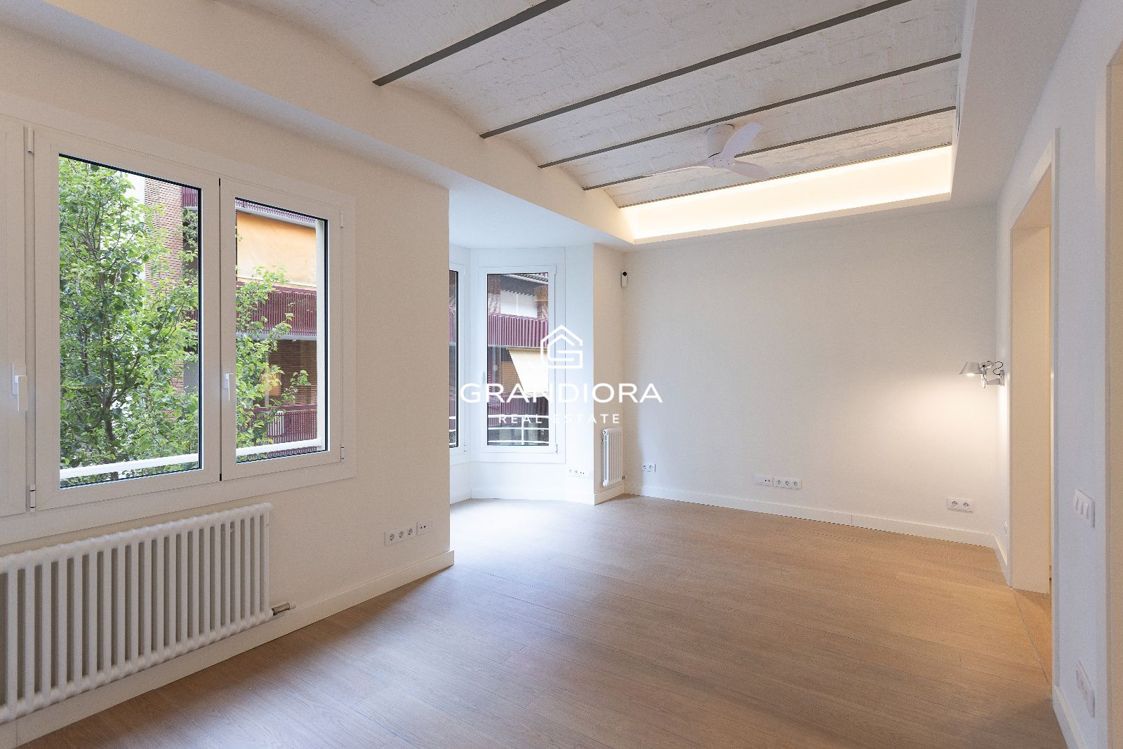 Vivienda reformada de 3 dormitorios con cocina independiente y ascensor - Imagen 5