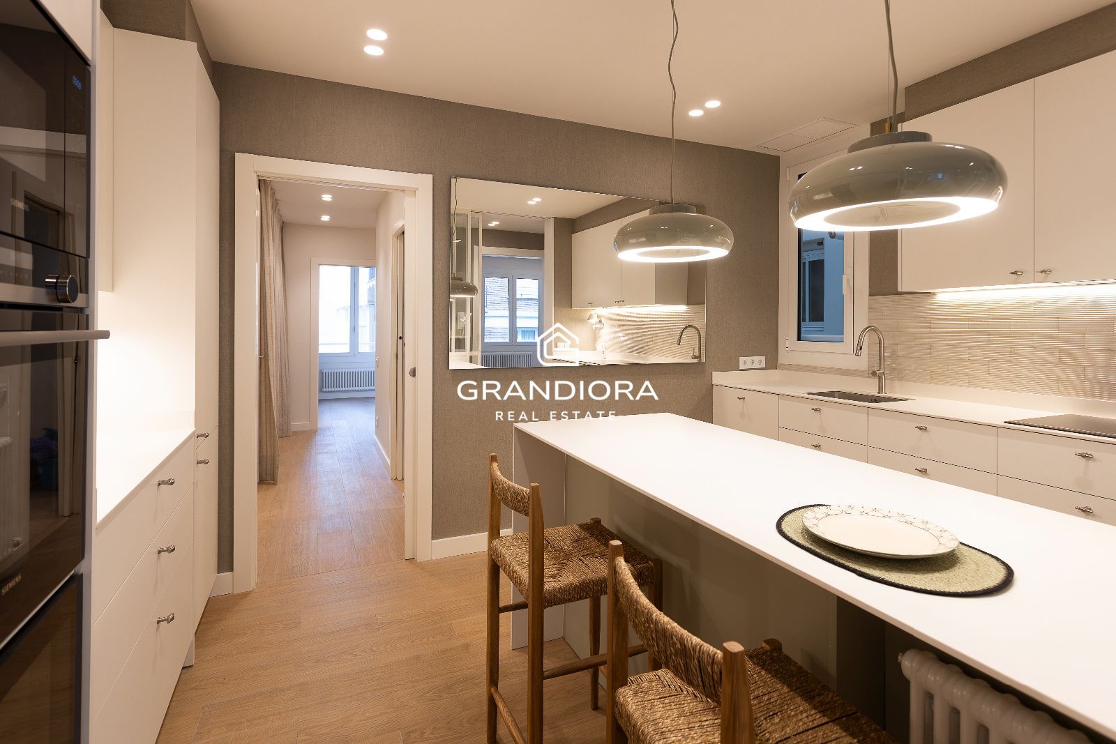 Vivienda reformada de 3 dormitorios con cocina independiente y ascensor - Imagen 13