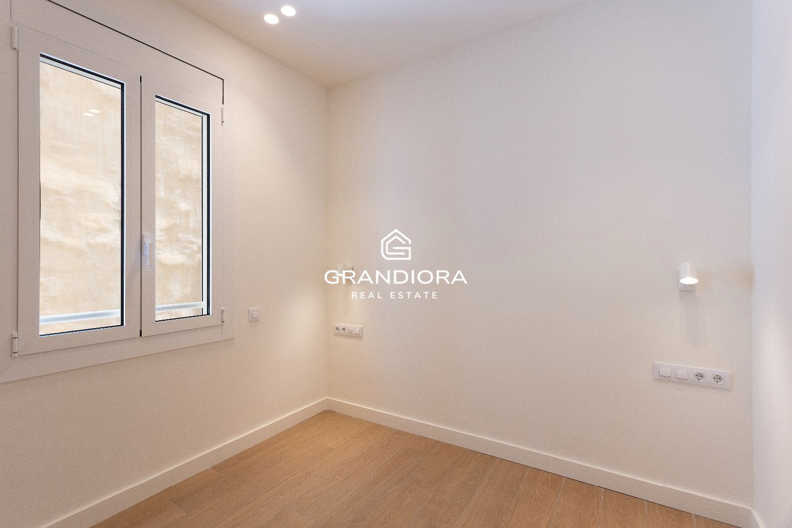 Vivienda reformada de 3 dormitorios con cocina independiente y ascensor - Imagen 26