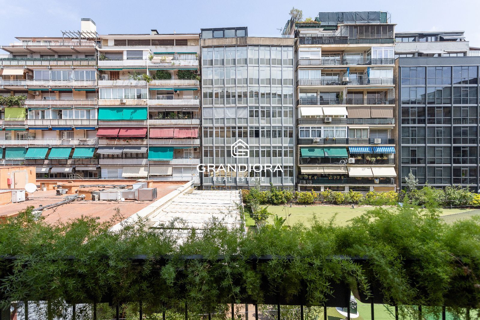 Piso a estrenar con terraza en Tuset, Galvany - Imagen 27