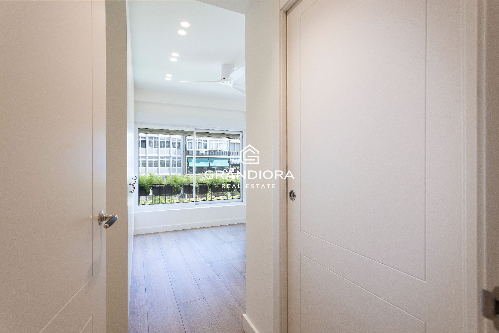 Piso a estrenar con terraza en Tuset, Galvany - Imagen 36