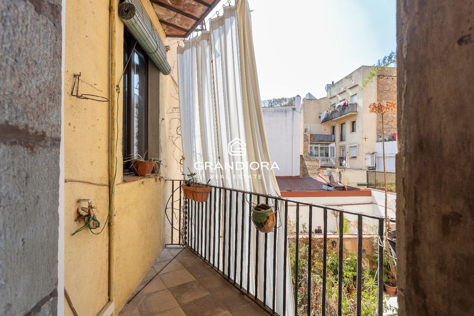 Piso de 260 m² con terraza en El Born - Imagen 9