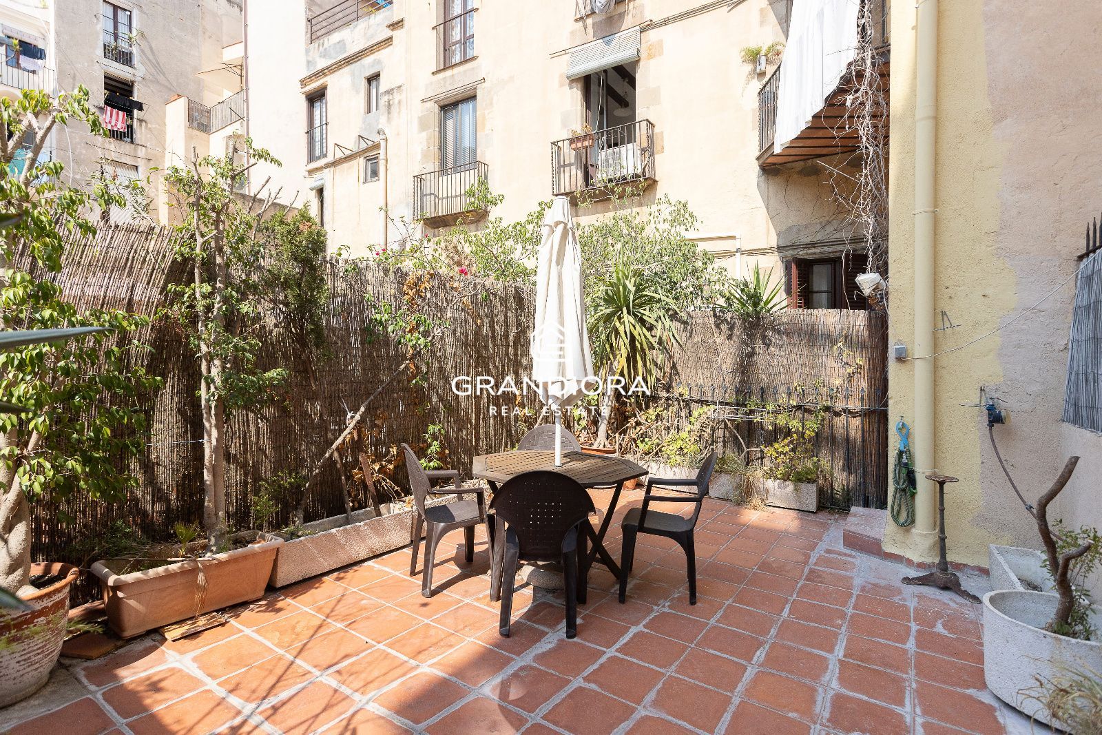 Piso de 260 m² con terraza en El Born - Imagen 16