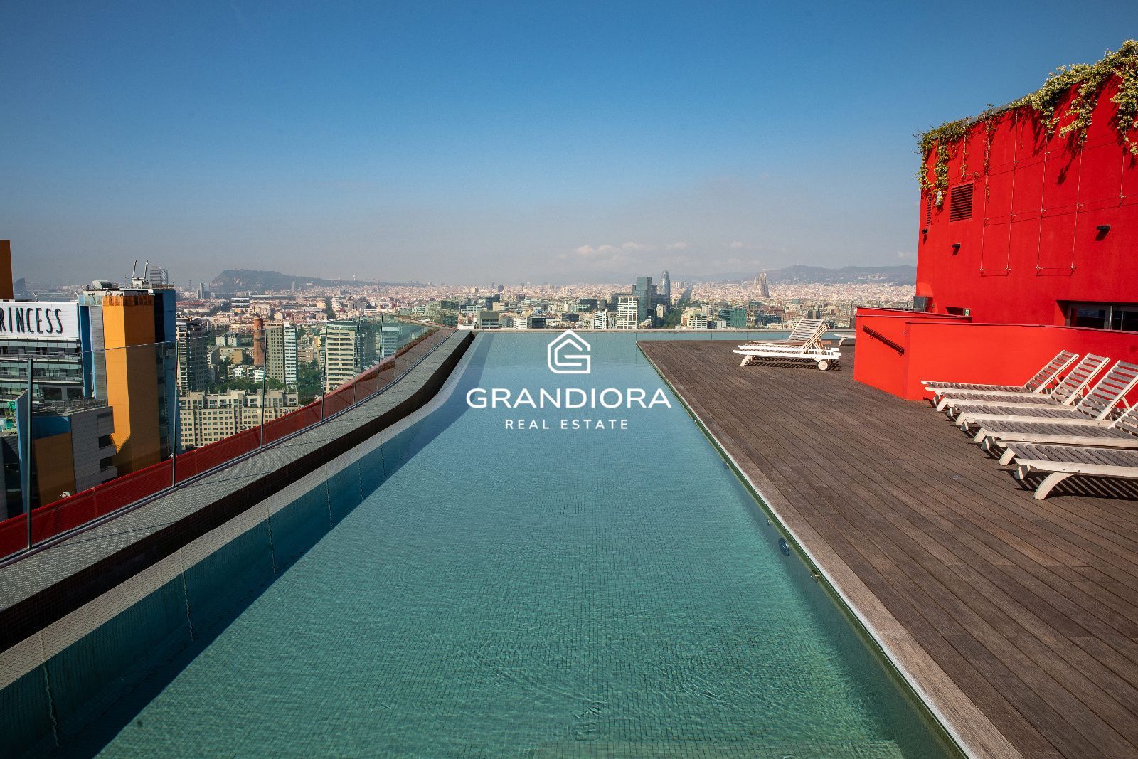 Apartamento exclusivo con vistas al mar en Antares Barcelona - Imagen 6