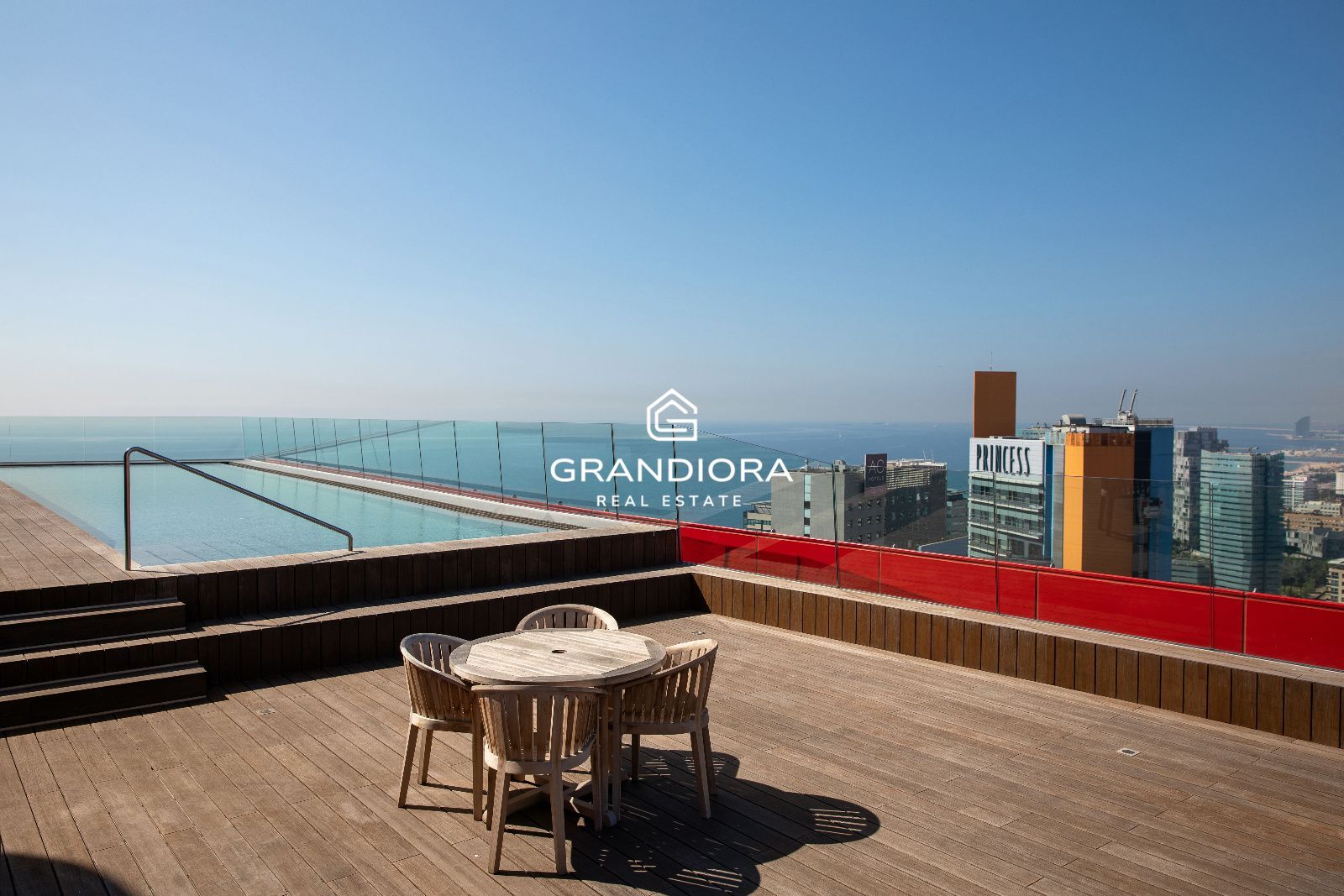Apartamento exclusivo con vistas al mar en Antares Barcelona - Imagen 11