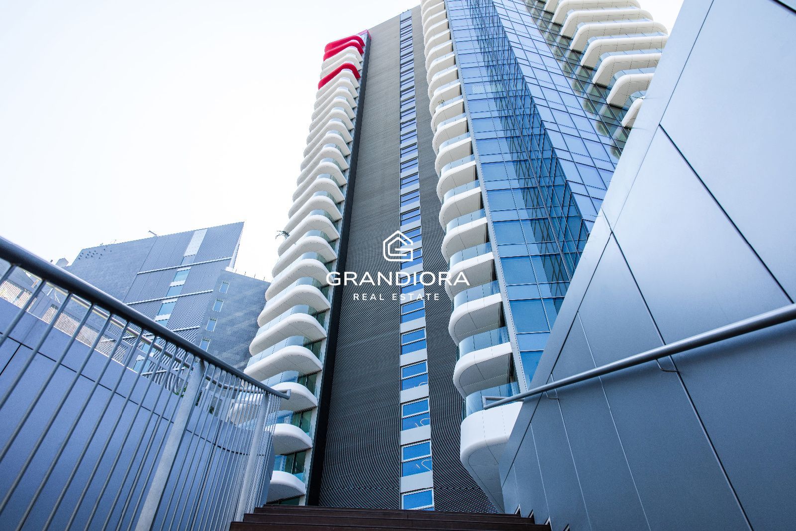Apartamento exclusivo con vistas al mar en Antares Barcelona - Imagen 27