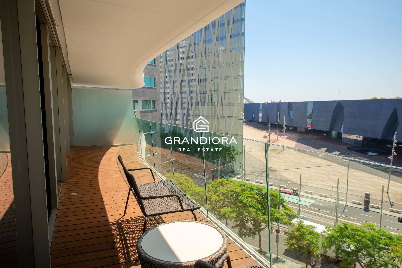 Apartamento exclusivo con vistas al mar en Antares Barcelona - Imagen 30
