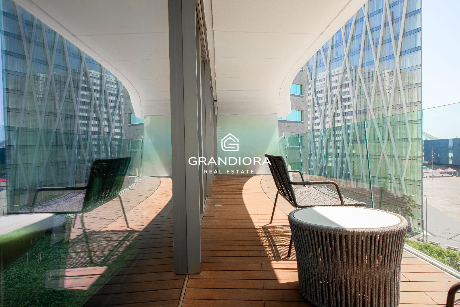 Apartamento exclusivo con vistas al mar en Antares Barcelona - Imagen 31