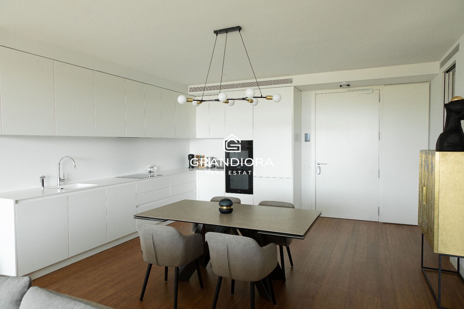 Apartamento exclusivo con vistas al mar en Antares Barcelona - Imagen 40