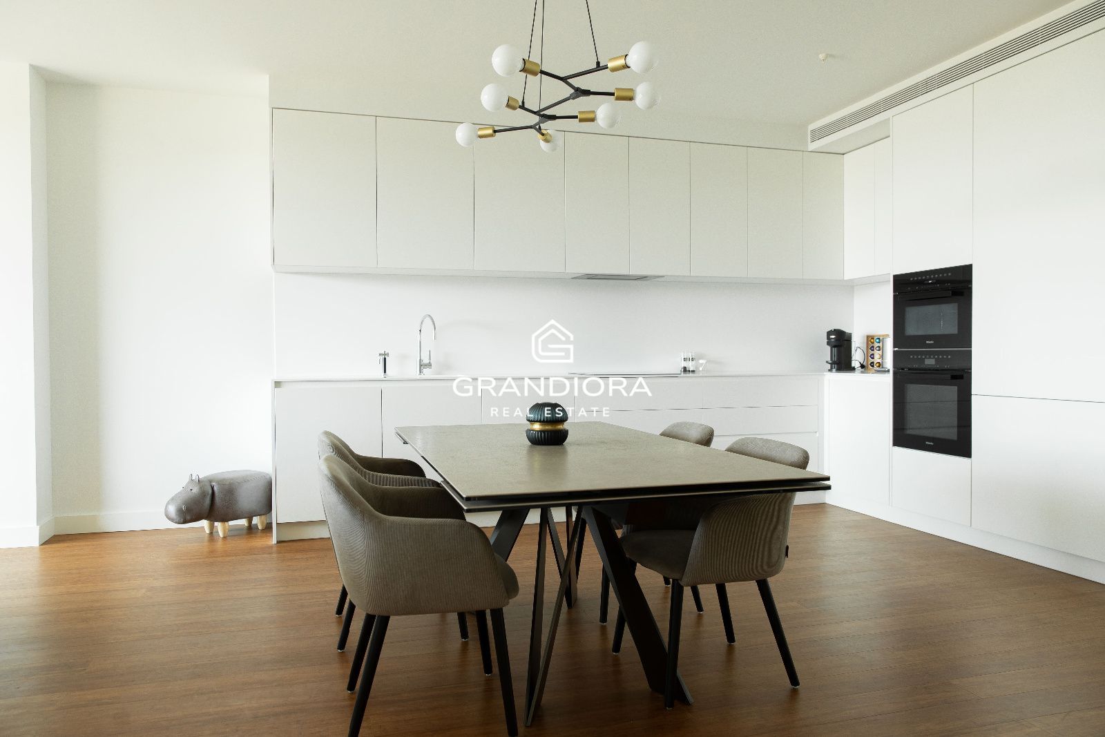 Apartamento exclusivo con vistas al mar en Antares Barcelona - Imagen 43