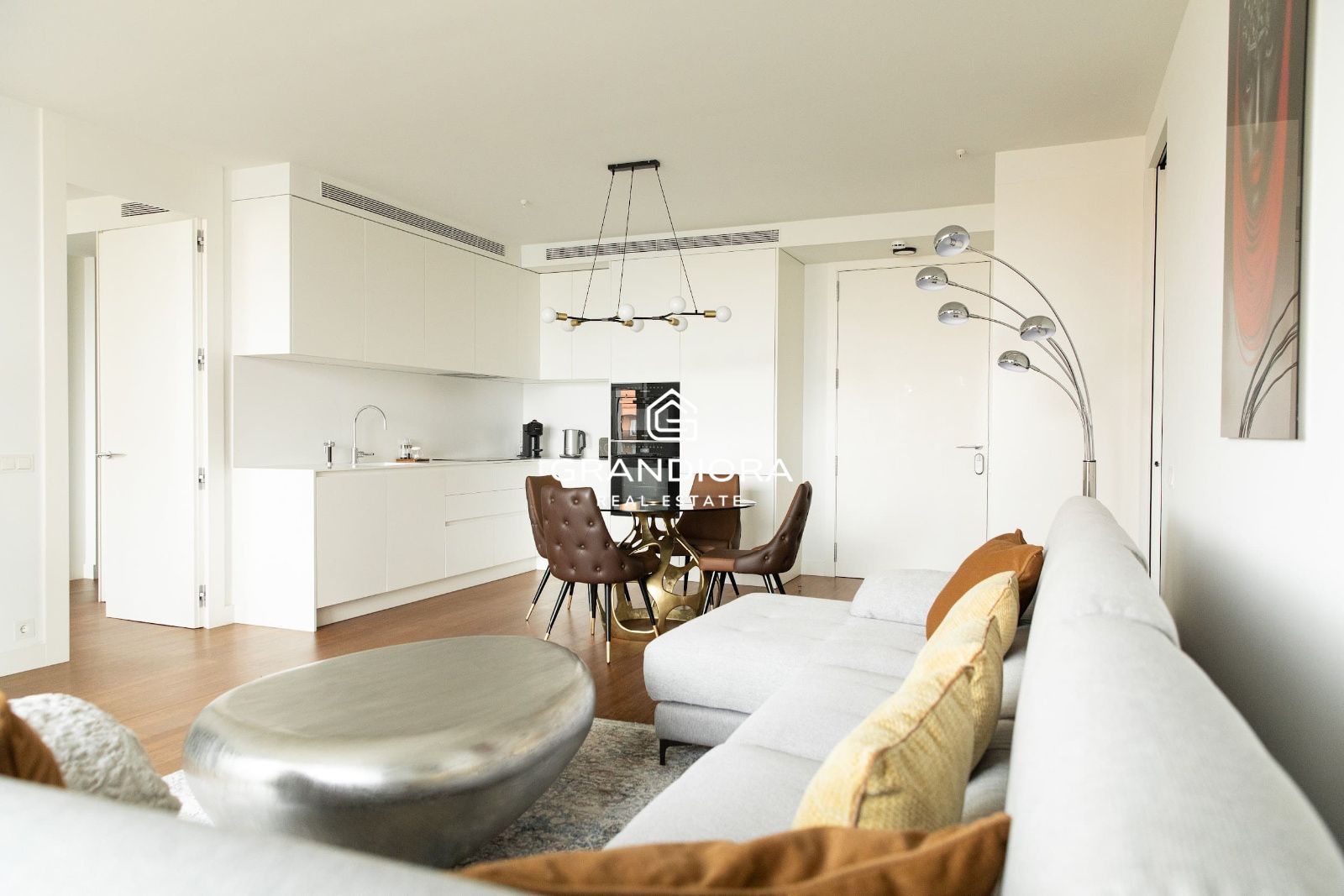Apartamento de lujo de 2 dormitorios en Antares Barcelona - Imagen 6