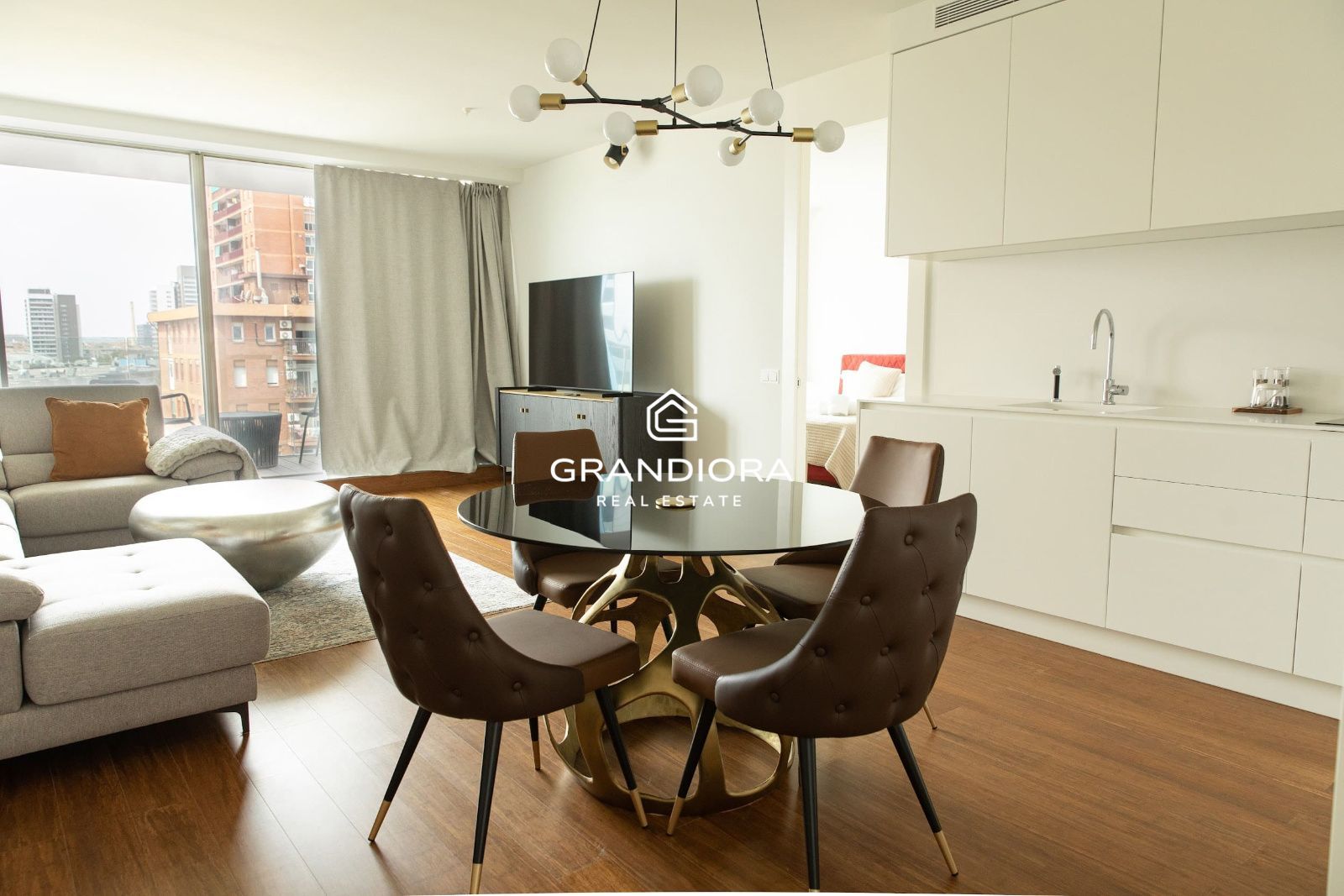Apartamento de lujo de 2 dormitorios en Antares Barcelona - Imagen 10