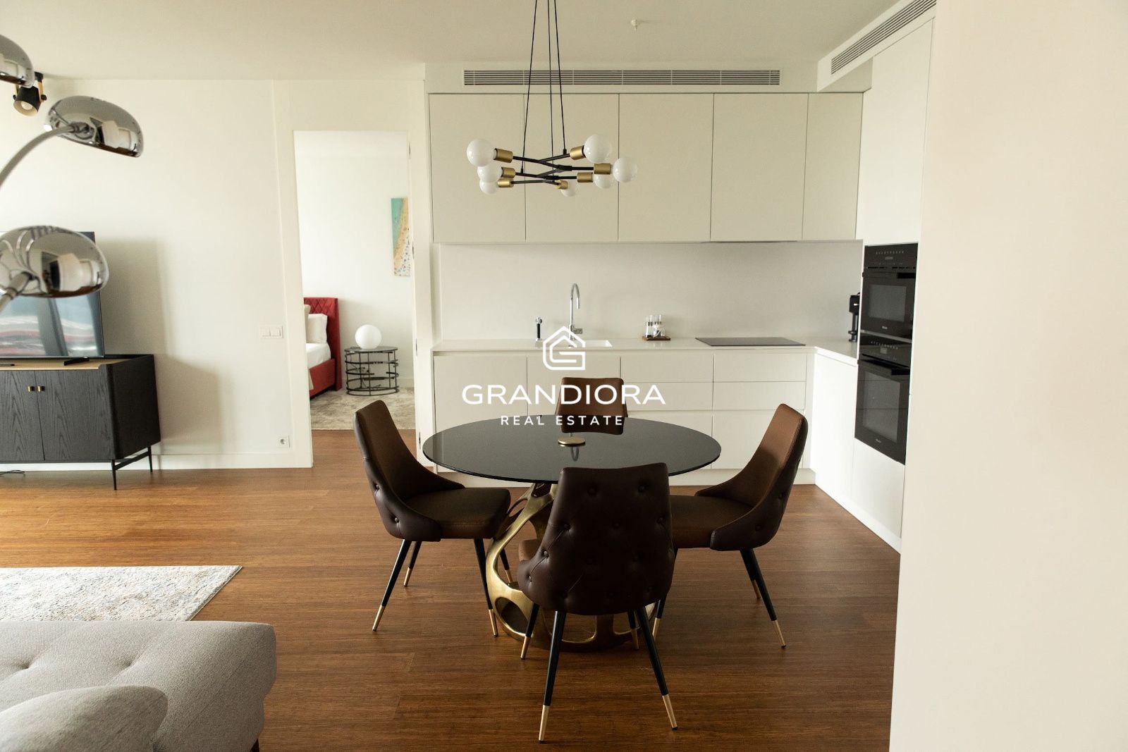 Apartamento de lujo de 2 dormitorios en Antares Barcelona - Imagen 12