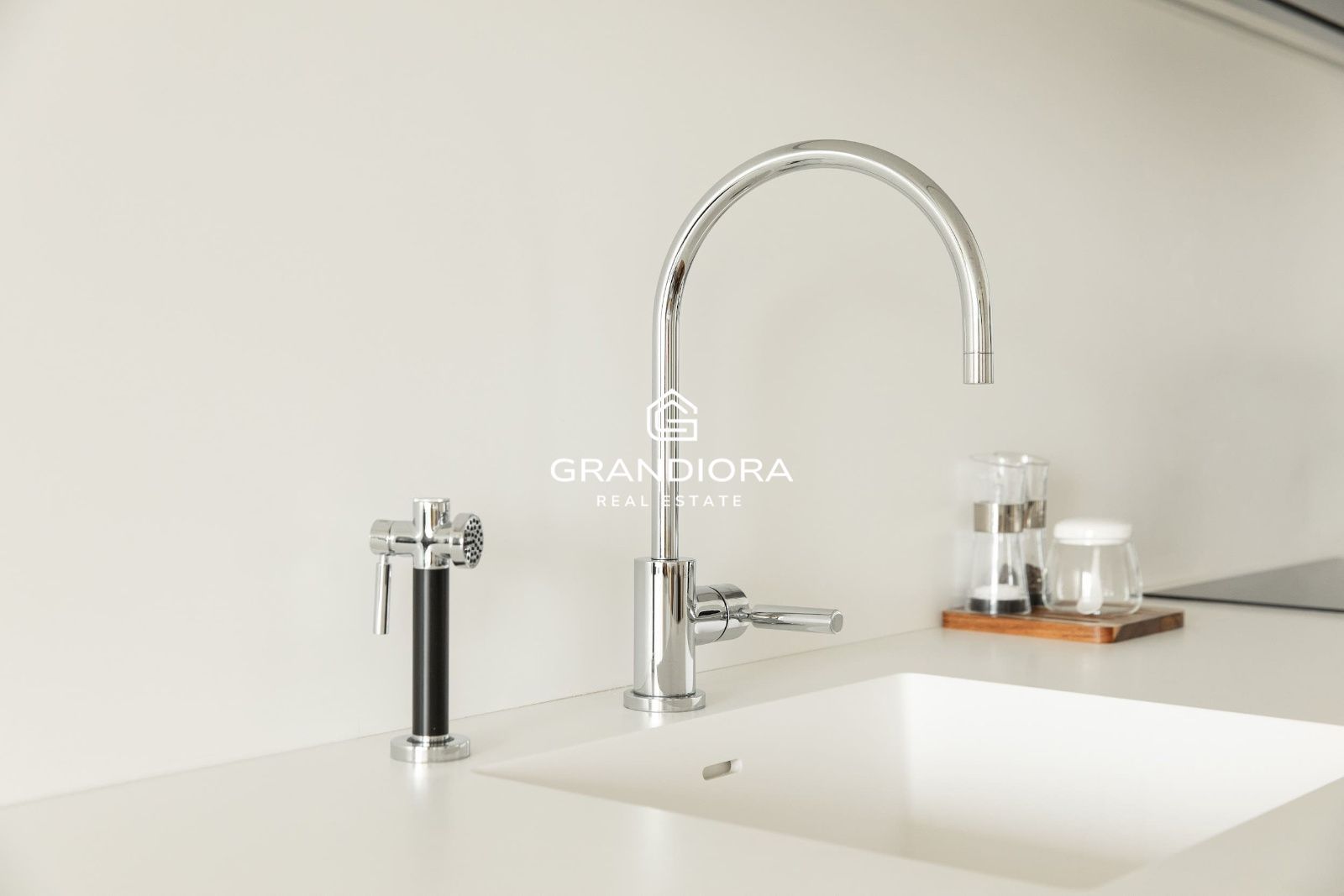 Apartamento de lujo de 2 dormitorios en Antares Barcelona - Imagen 14