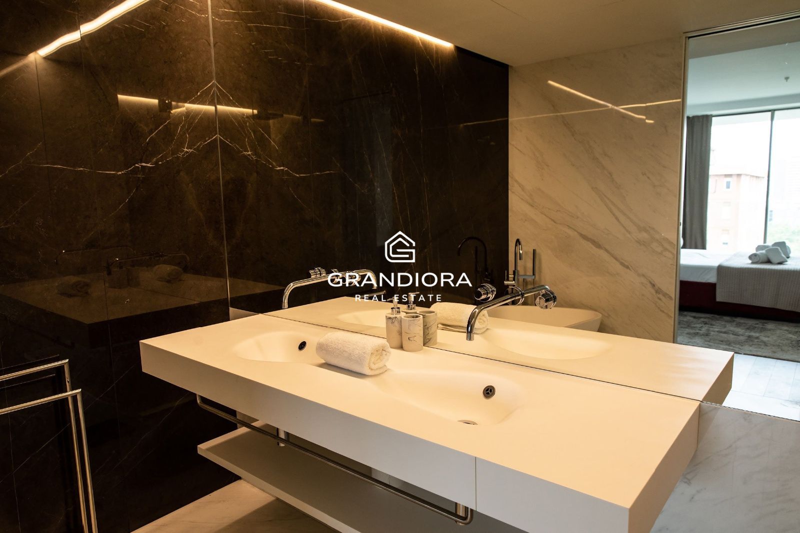 Apartamento de lujo de 2 dormitorios en Antares Barcelona - Imagen 22