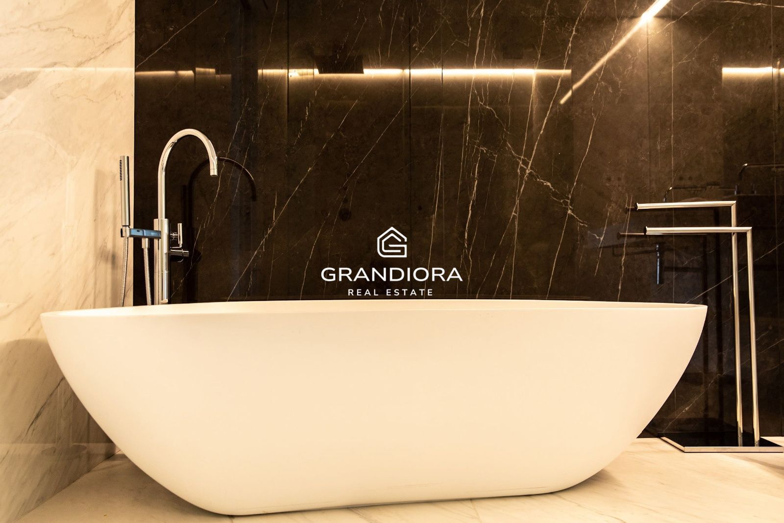 Apartamento de lujo de 2 dormitorios en Antares Barcelona - Imagen 26