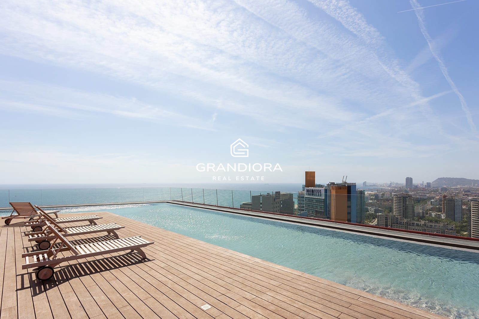 Apartamento de lujo de 2 dormitorios en Antares Barcelona