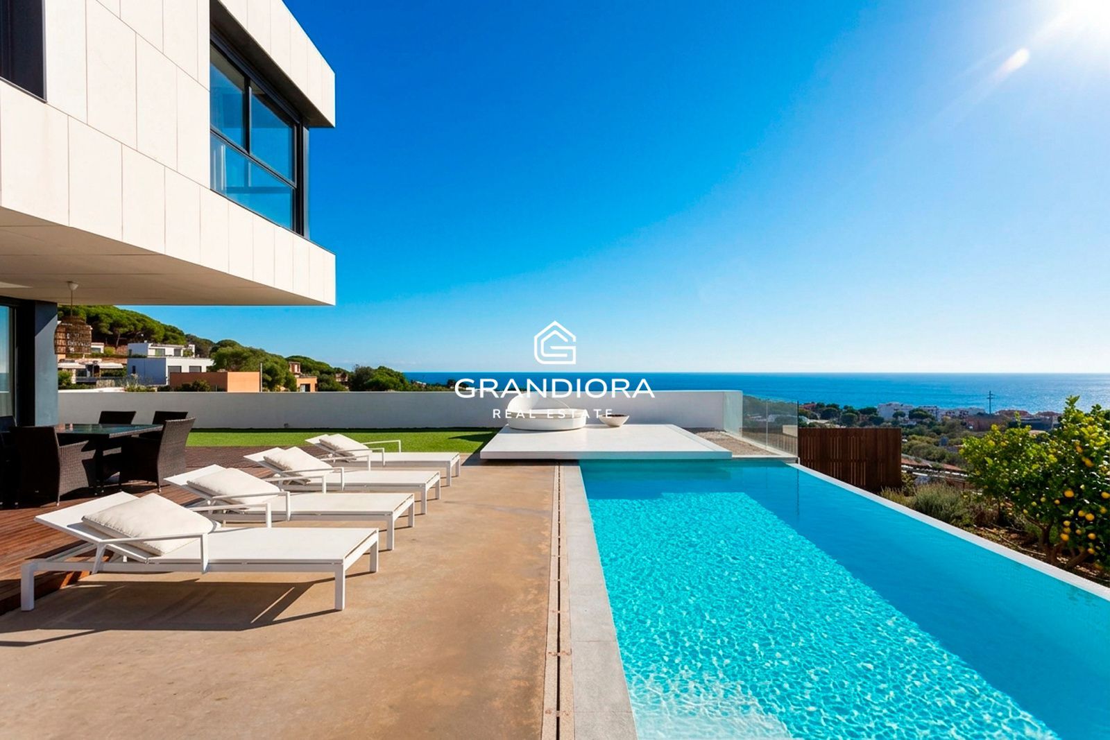 Chalet independiente con piscina, jardines y vistas al mar — Sant Vicenç de Montalt - Imagen 6