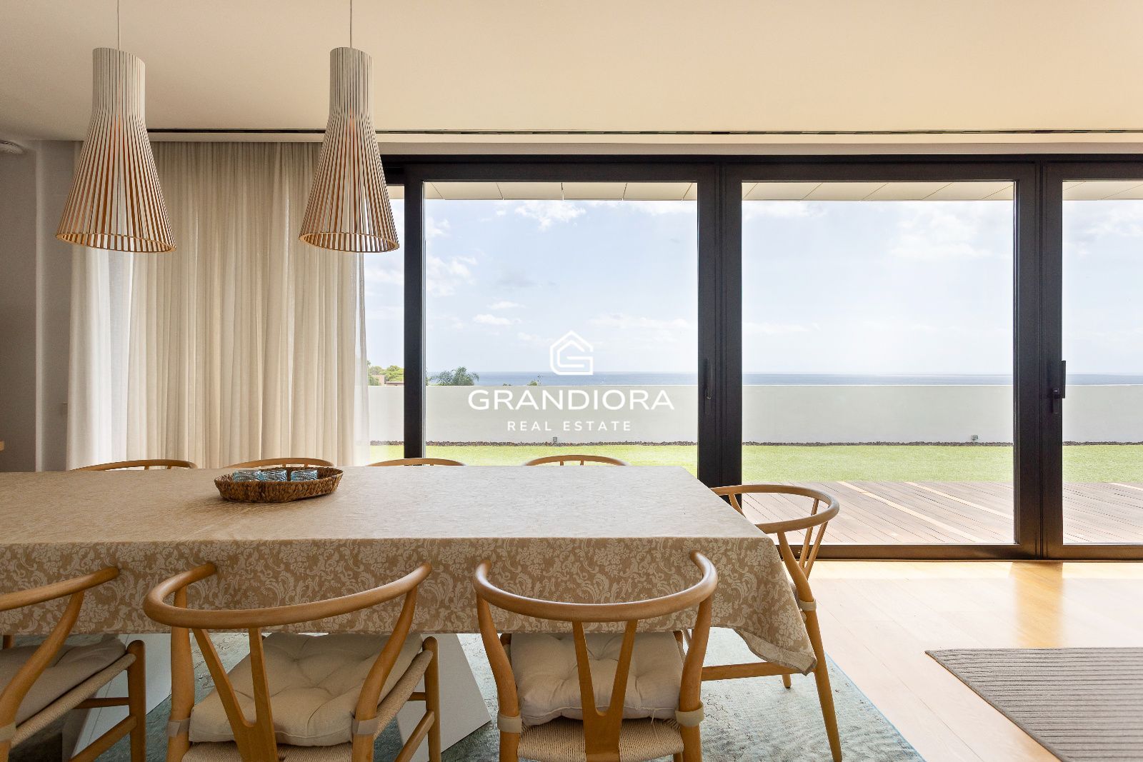 Chalet independiente con piscina, jardines y vistas al mar — Sant Vicenç de Montalt - Imagen 26