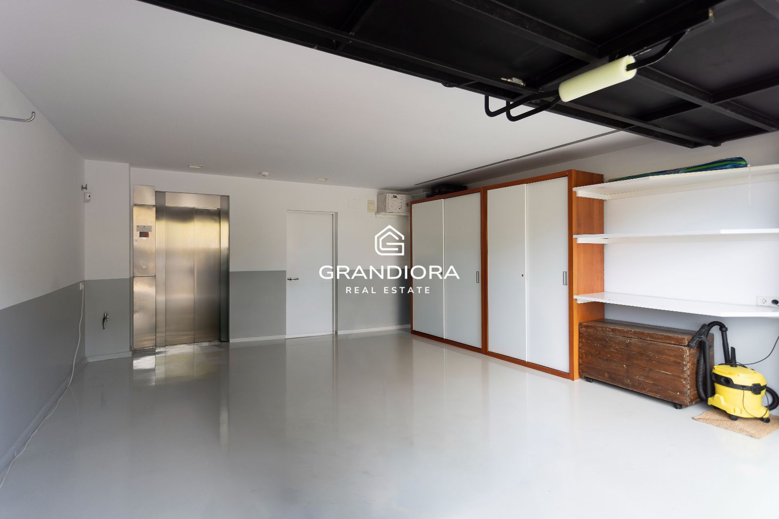 Chalet independiente con piscina, jardines y vistas al mar — Sant Vicenç de Montalt - Imagen 53