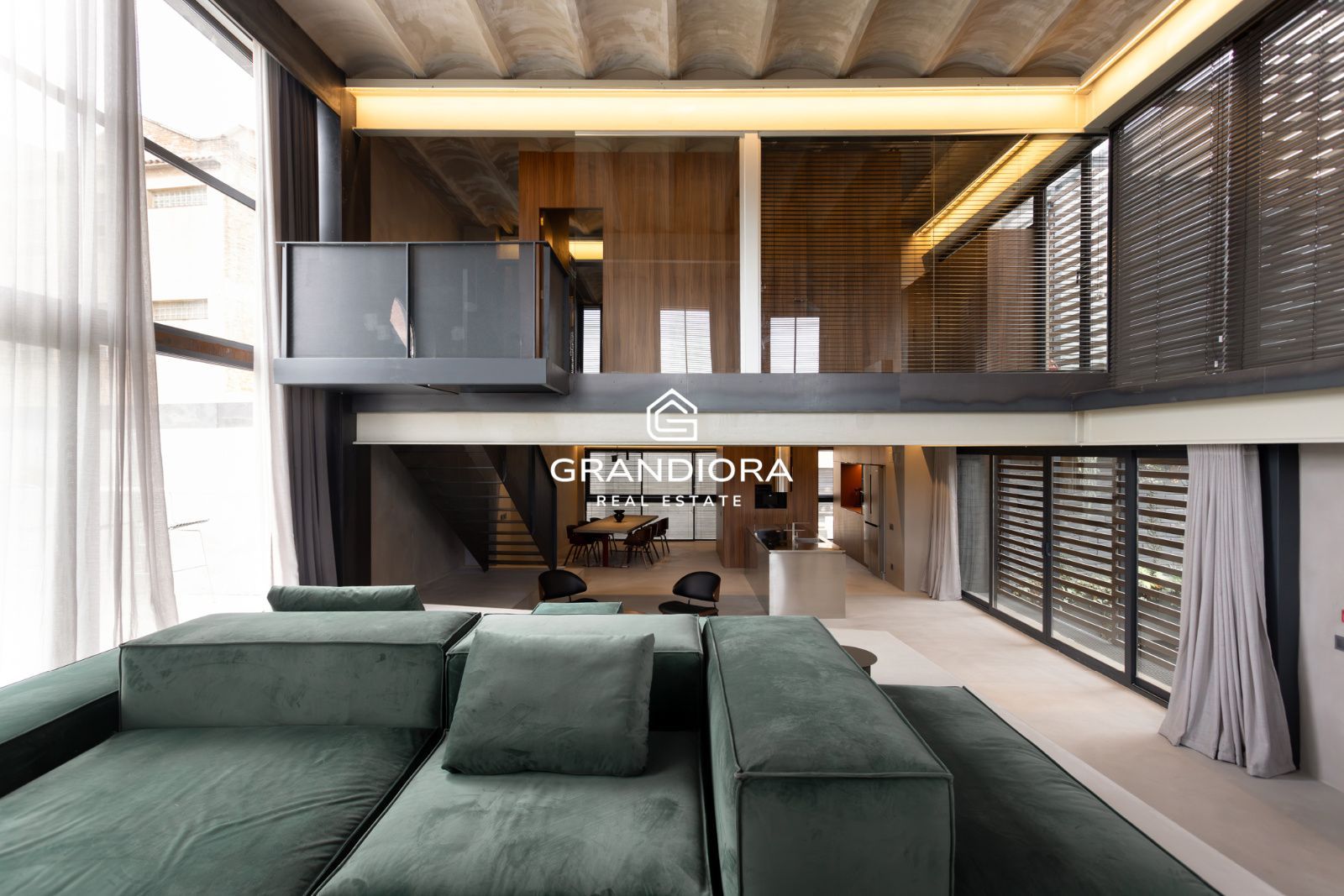 Loft de diseño de 185 m² con terraza ajardinada de 157 m² en Poblenou - Imagen 5