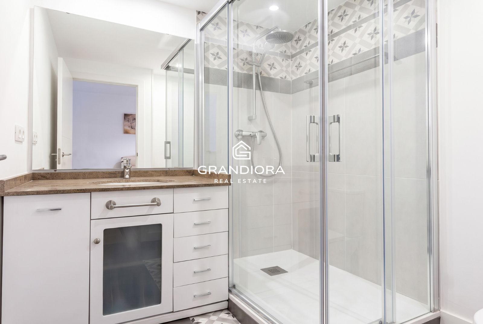 Casa independiente con piscina en Viladecans - Imagen 32