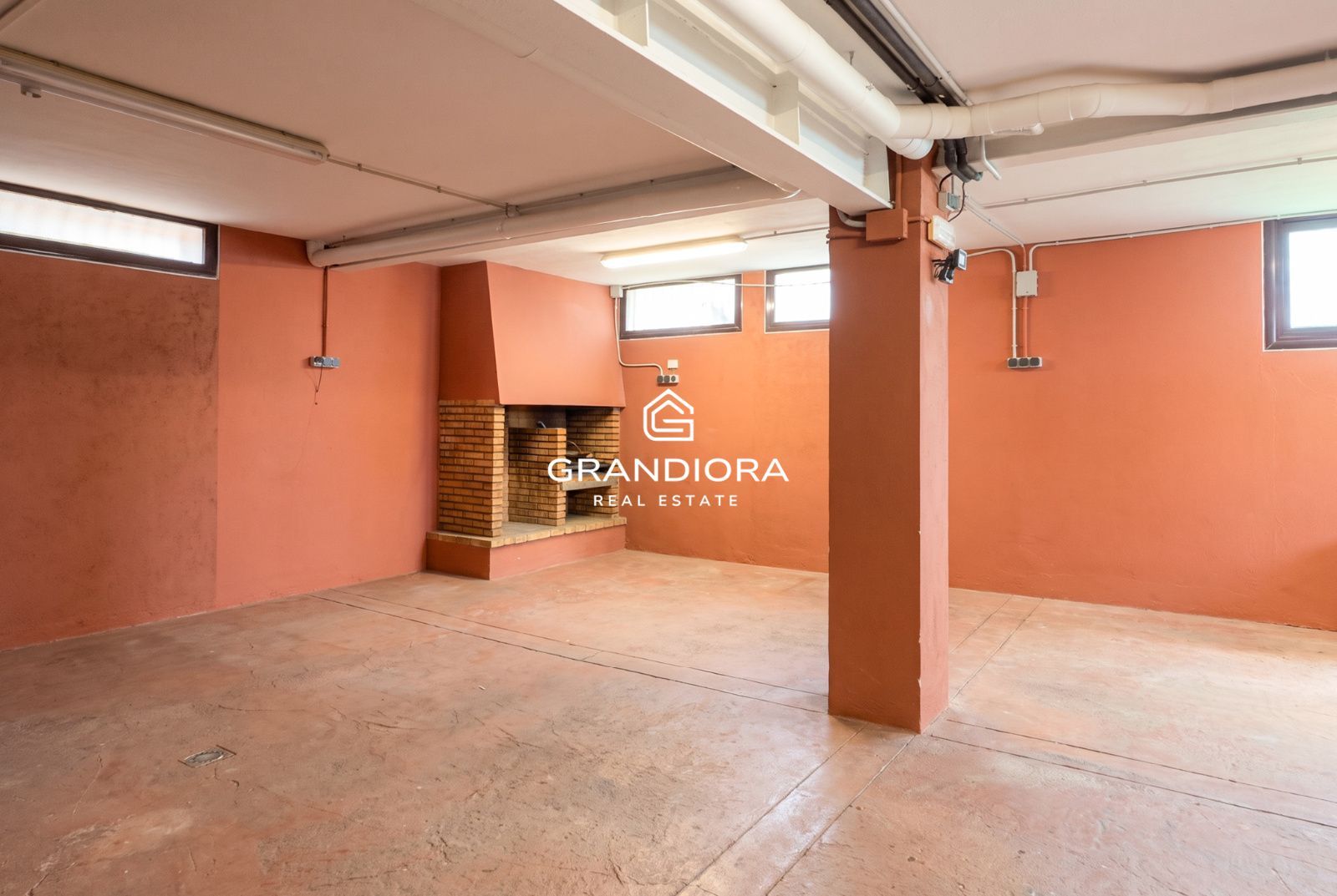 Casa independiente con piscina en Viladecans - Imagen 39