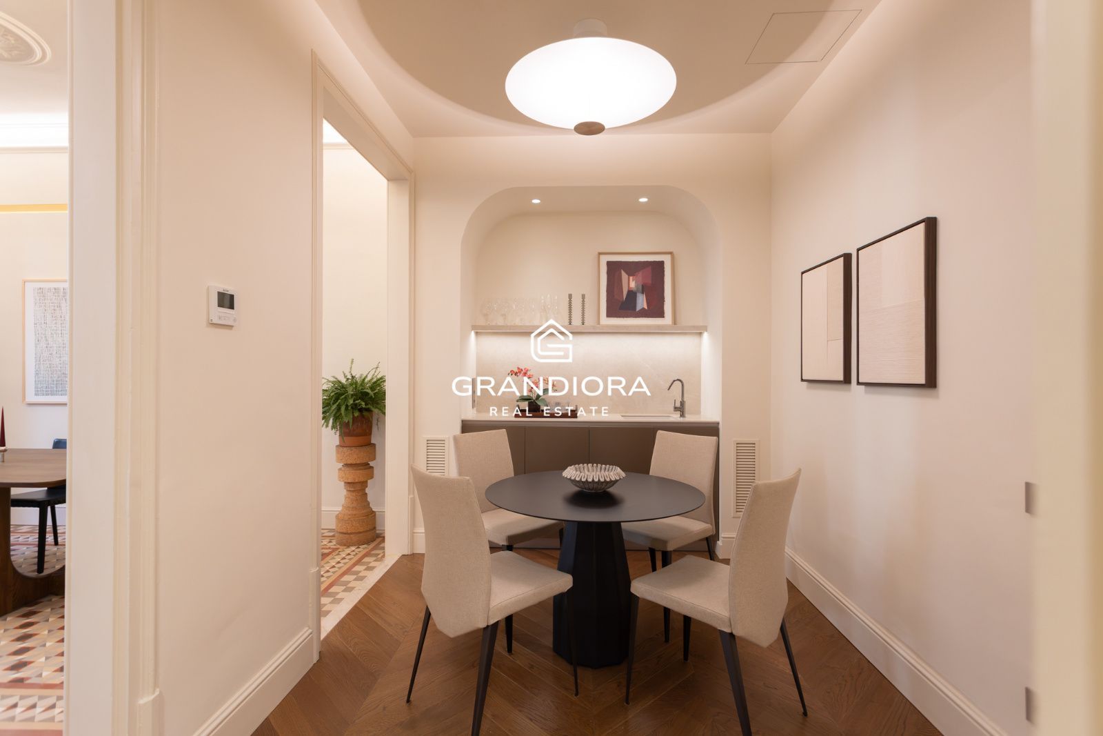 Preciosa vivienda reformada en Eixample Dreta - Imagen 12
