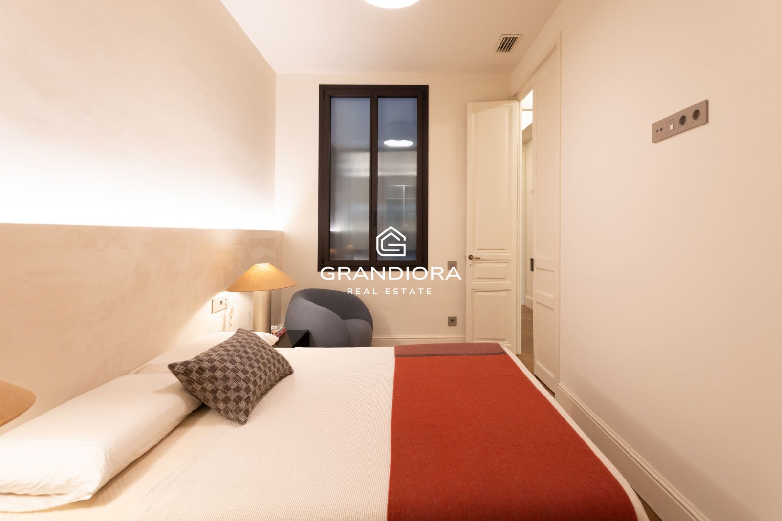 Preciosa vivienda reformada en Eixample Dreta - Imagen 36