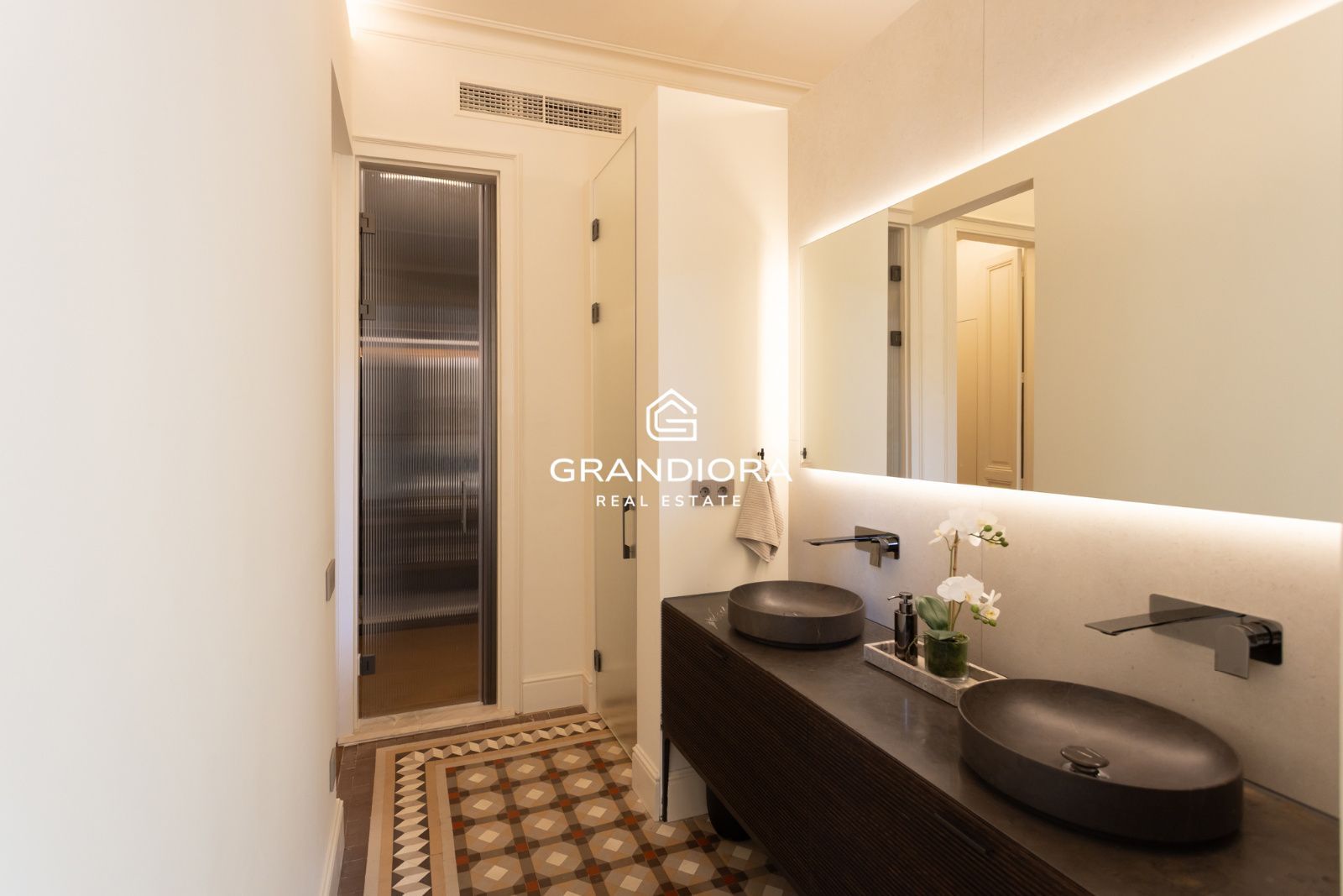 Preciosa vivienda reformada en Eixample Dreta - Imagen 38