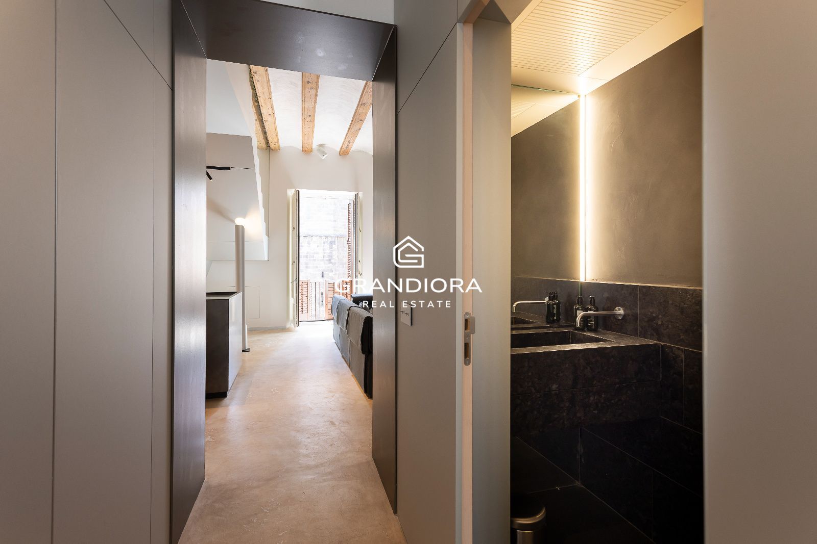Vivienda de lujo de 245 m² con terraza privada en el Palau Moxó, Barrio Gótico - Imagen 11