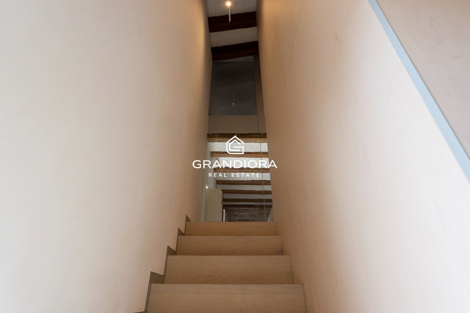 Vivienda de lujo de 245 m² con terraza privada en el Palau Moxó, Barrio Gótico - Imagen 28